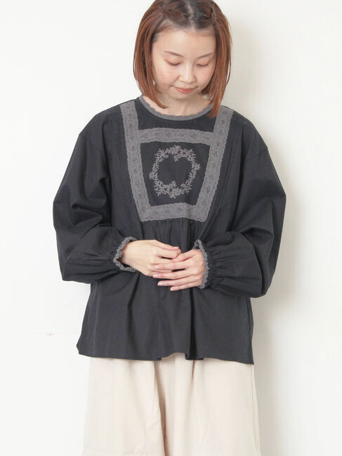 Samansa Mos2「胸元モチーフ刺繍レースブラウス」|シャツ・ブラウス|