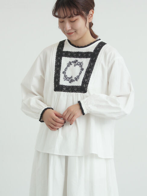 Samansa Mos2「胸元モチーフ刺繍レースブラウス」|シャツ・ブラウス|