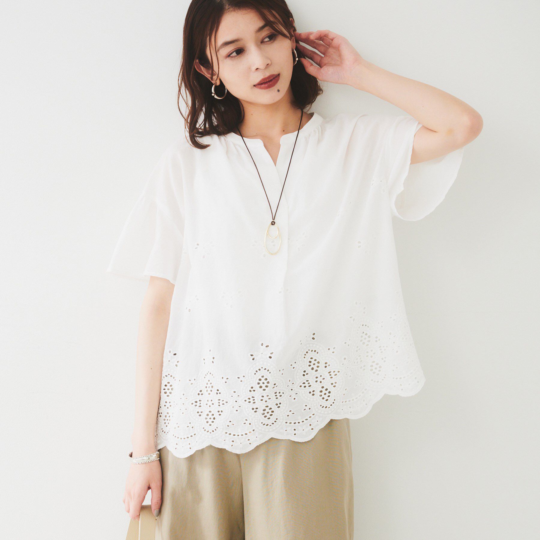 UNTITLED「【セットアップ可/コットン100】スカラップ刺繍ブラウス」|シャツ・ブラウス|