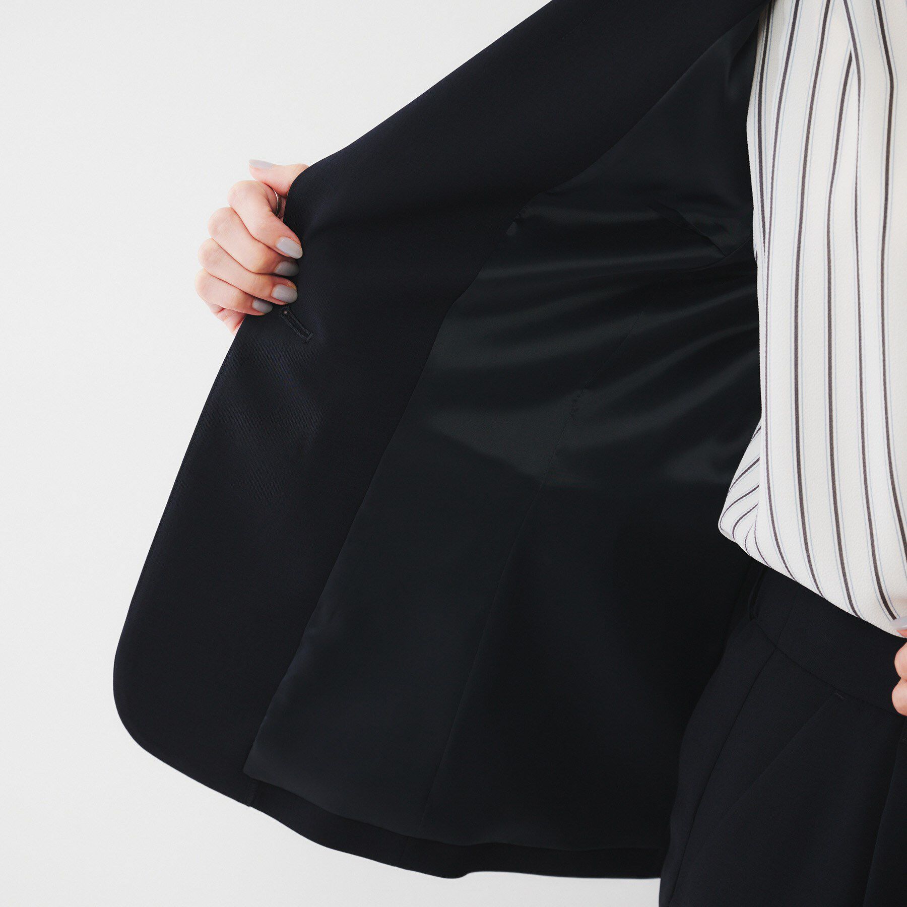 UNTITLED「【通勤スーツ】ライトウェイト テーラードジャケット」|テーラードジャケット|