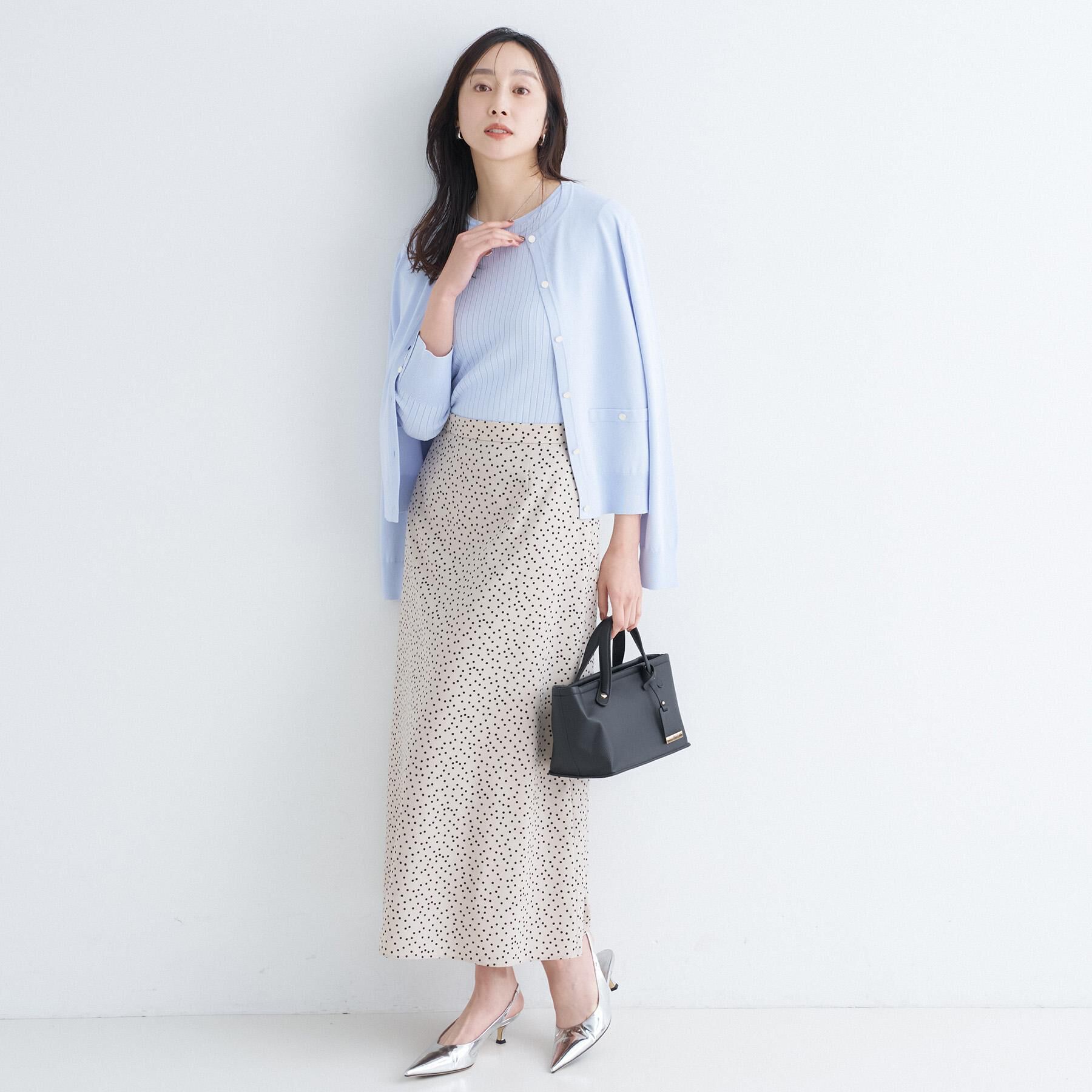 UNTITLED「【アンサンブル可/洗える】クルーネックニットカーディガン」|カーディガン|