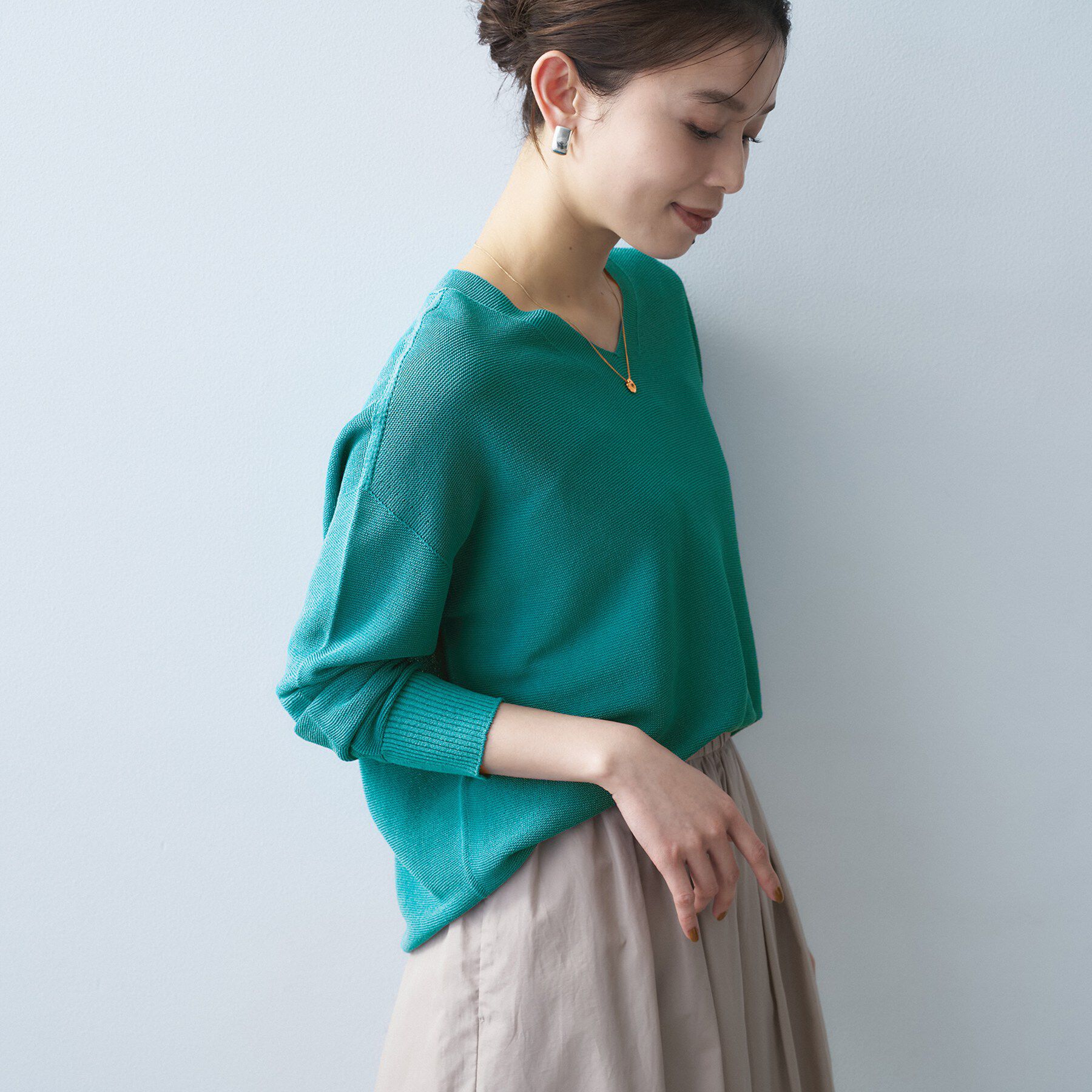 UNTITLED「ドライタッチVネックニット」|ニット・セーター|