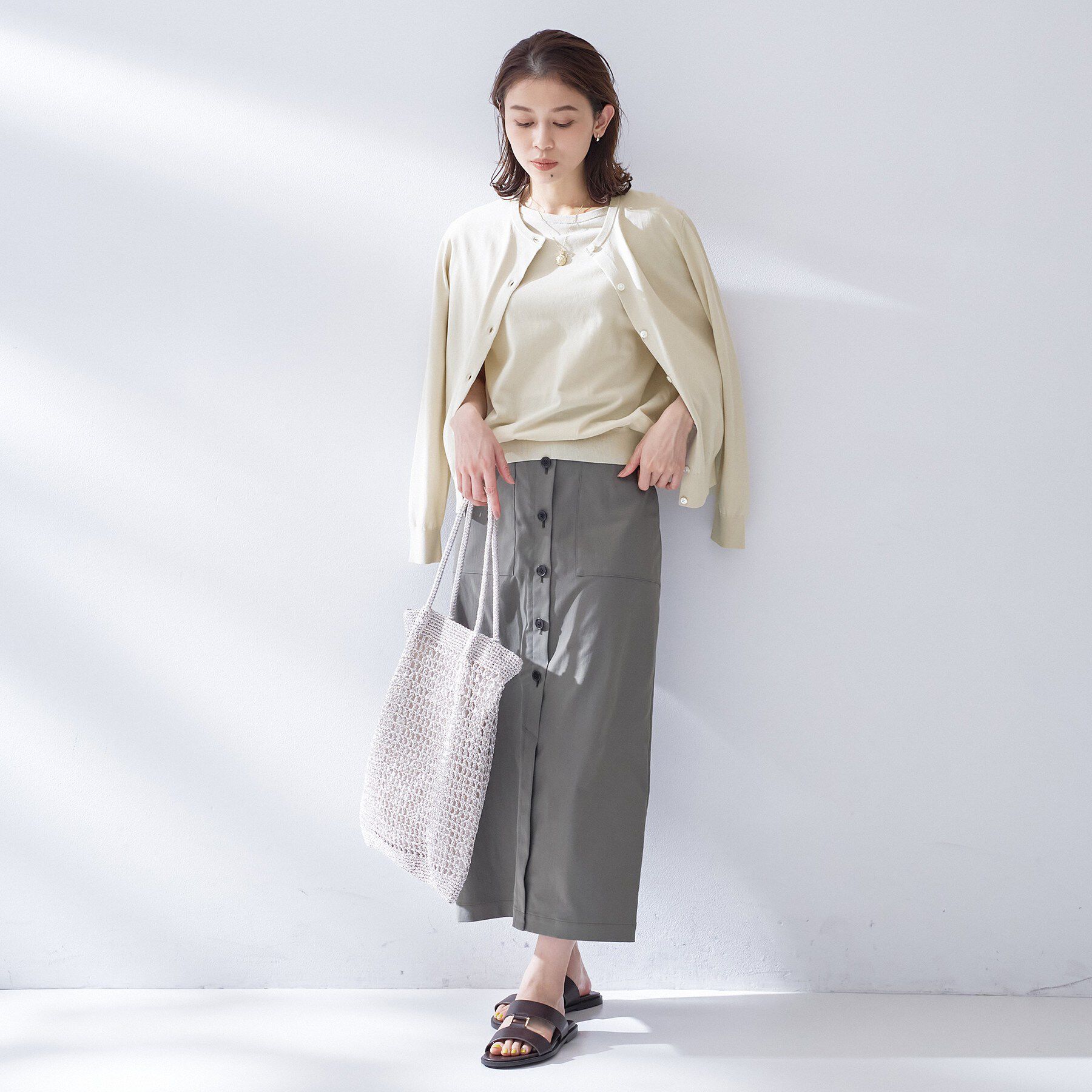 UNTITLED「コットンクルーネックカーディガン」|カーディガン|