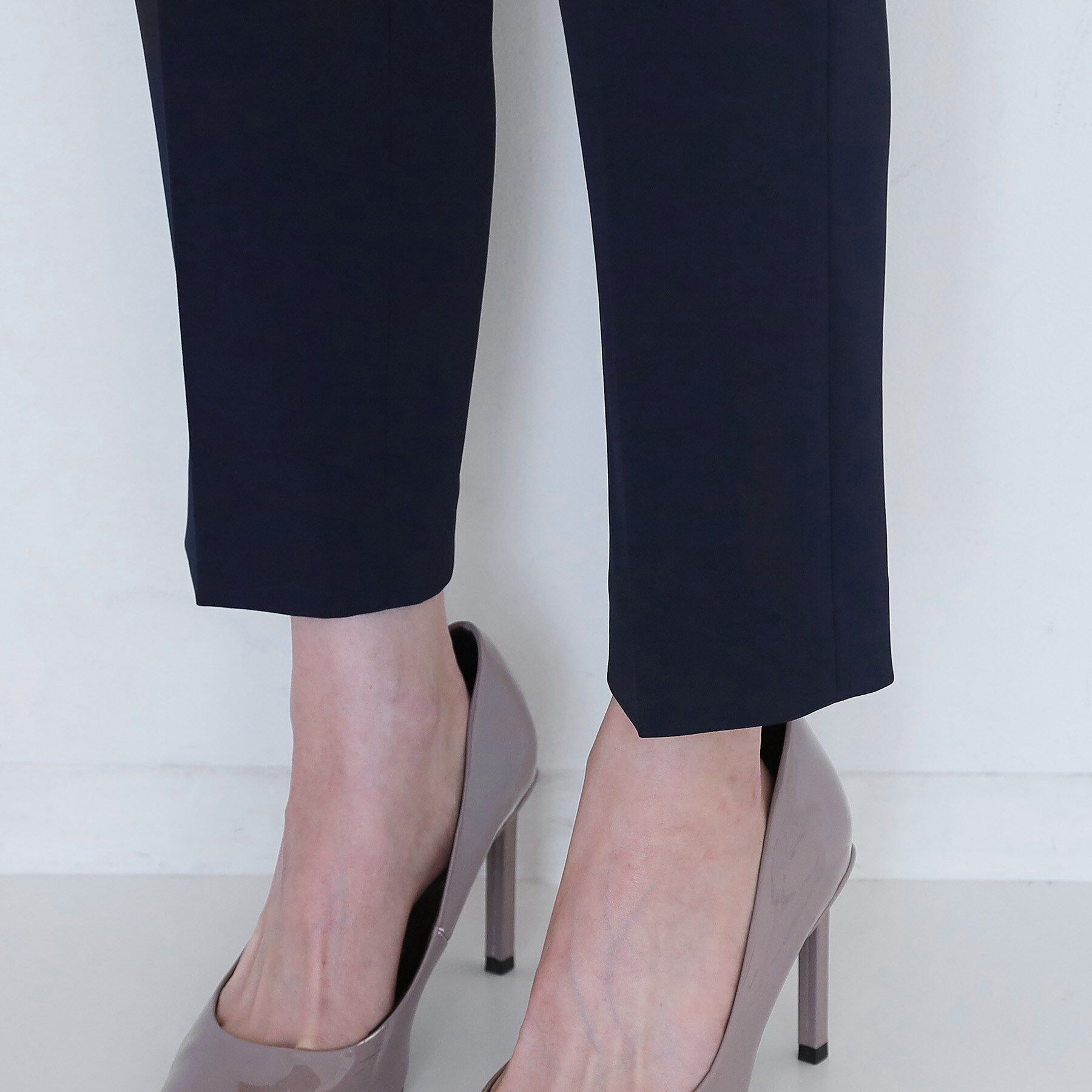 COUP DE CHANCE「【手洗い可／日本製／スーツ可】センタープレステーパードパンツ」|その他|