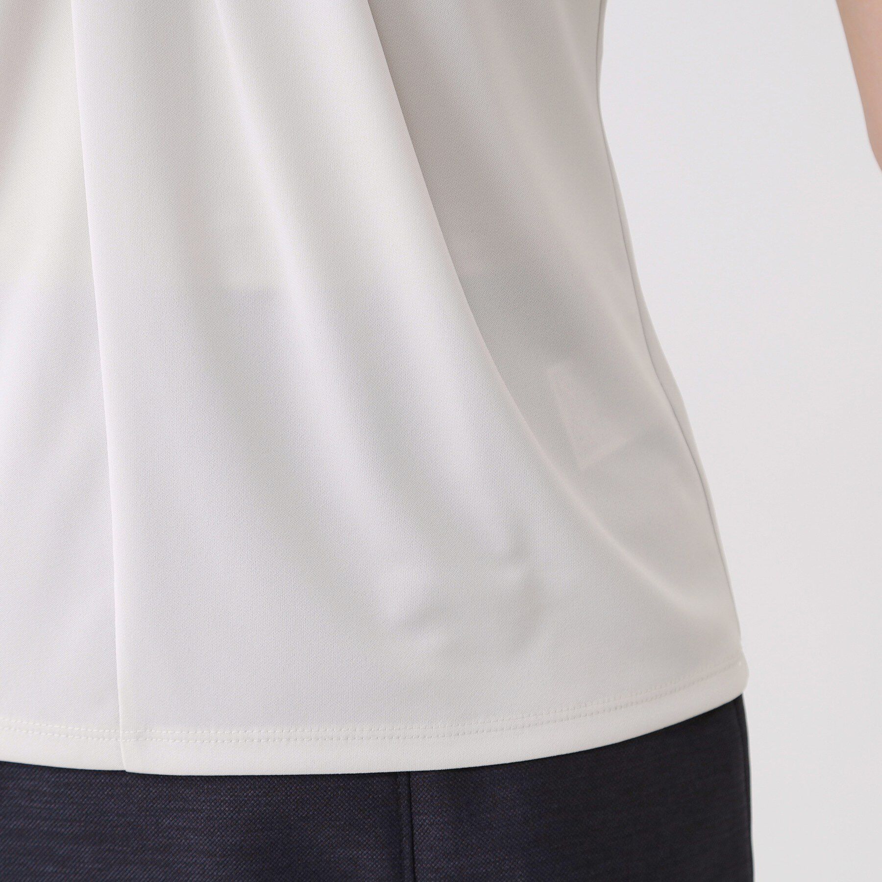 COUP DE CHANCE「【手洗い可／日本製／一枚着／ジャケットイン】タックデザインのジャージートップス」|Tシャツ・カットソー|