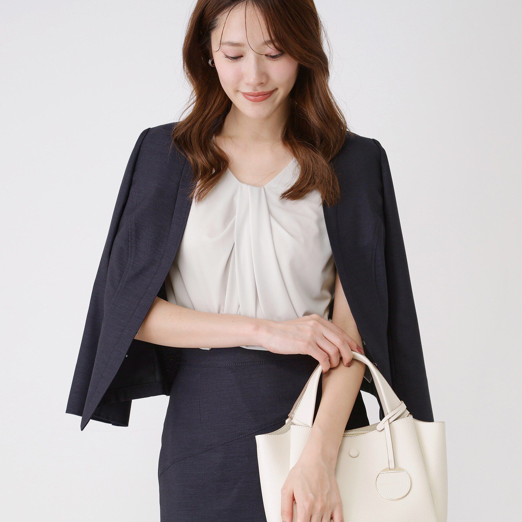 COUP DE CHANCE「【手洗い可／日本製／一枚着／ジャケットイン】タックデザインのジャージートップス」|Tシャツ・カットソー|