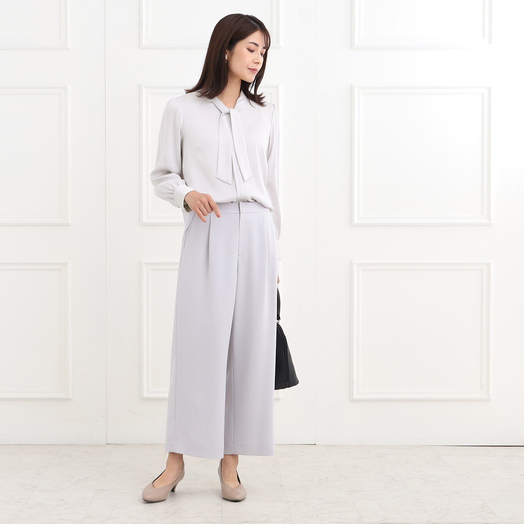 Reflect「【夏SALE／フォーマル/マシンウォッシュ可】シルキーボウタイデザインブラウス」|シャツ・ブラウス|