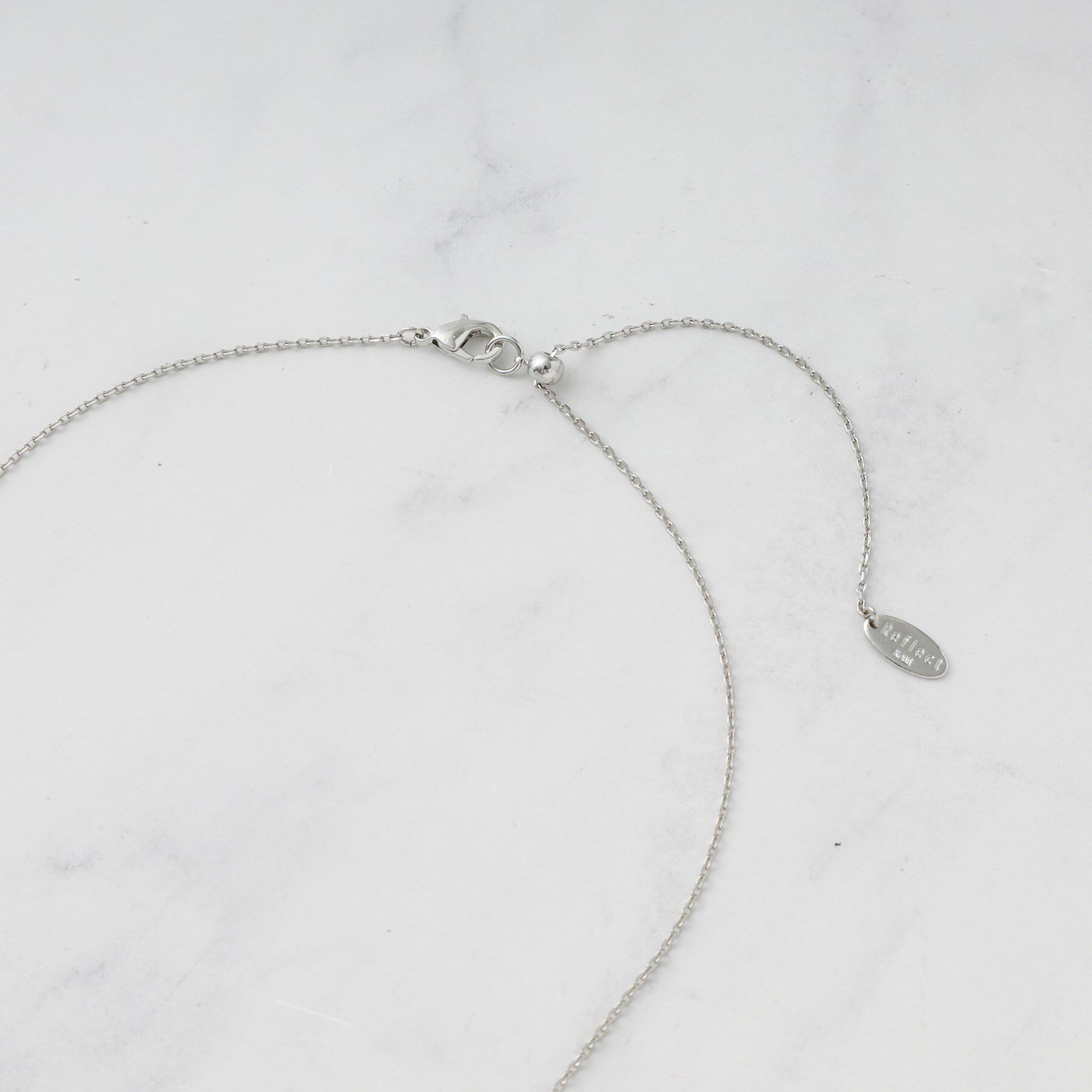 Reflect「【チェーン長さ調節可】リーフパーツ&times;淡水パールネックレス」|ネックレス|