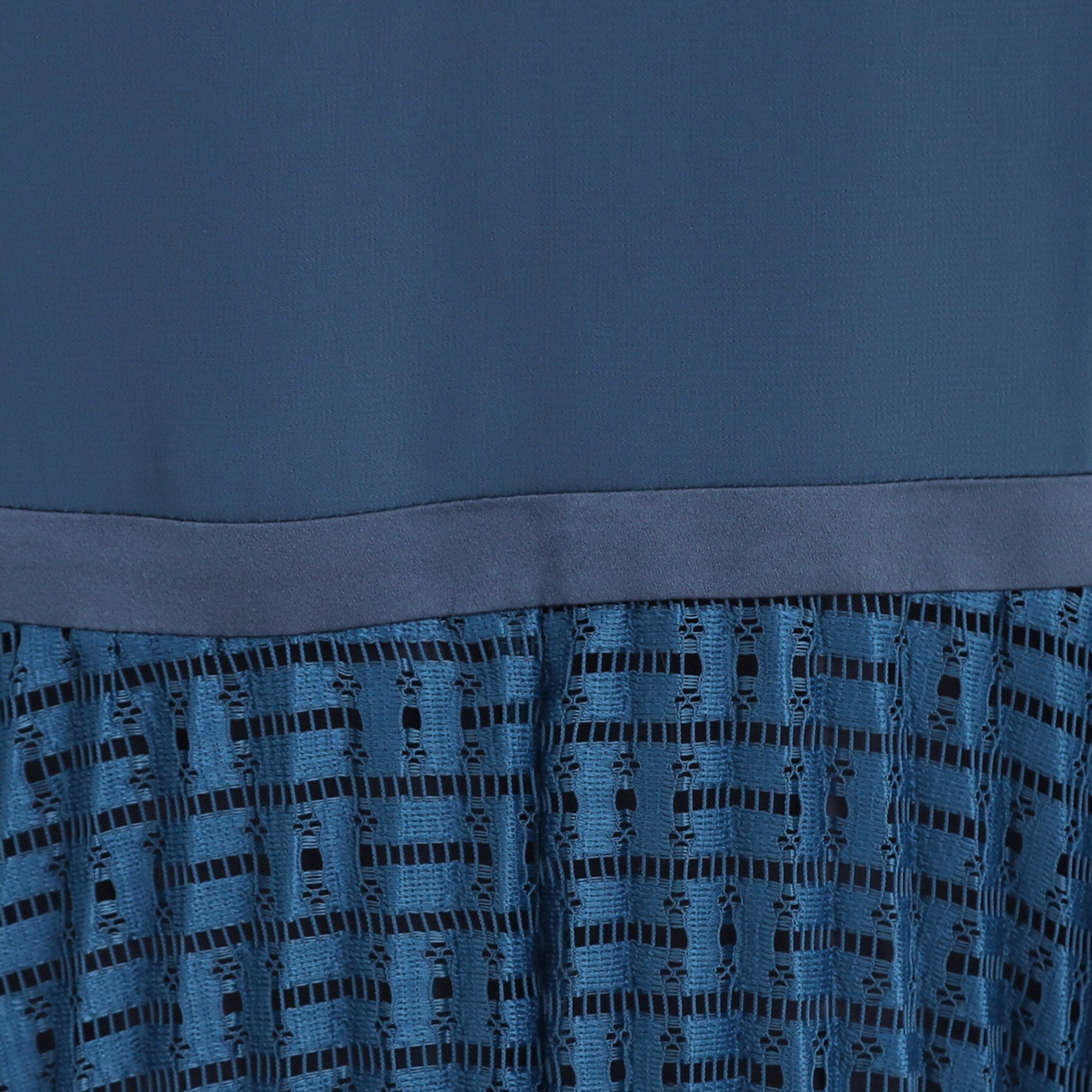 Reflect「【お仕事に◎】シフォン&times;幾何柄レースプリーツワンピース」|ワンピース|