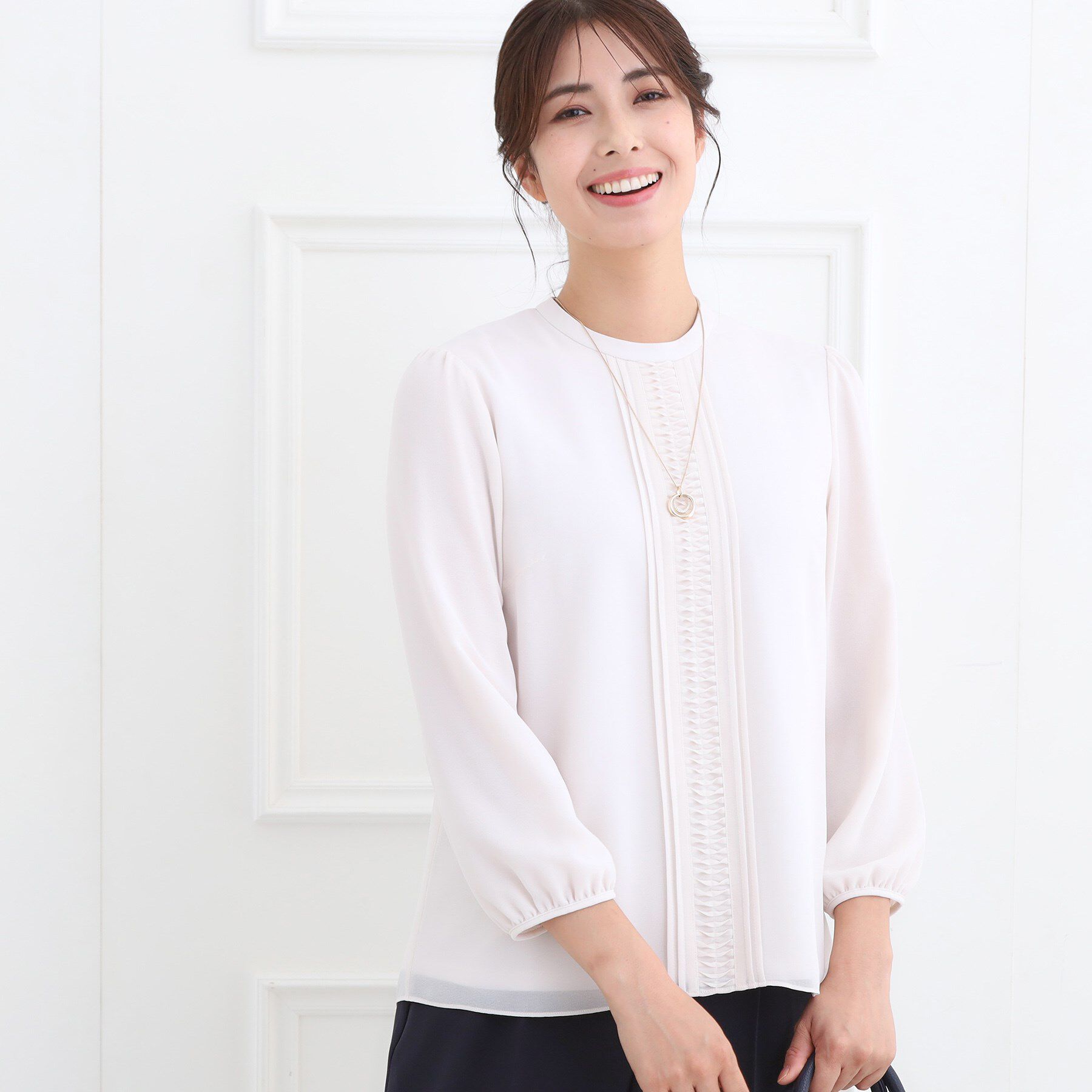 Reflect「【お仕事に◎】スタンドネックブラウス」|シャツ・ブラウス|グレージュ(050)