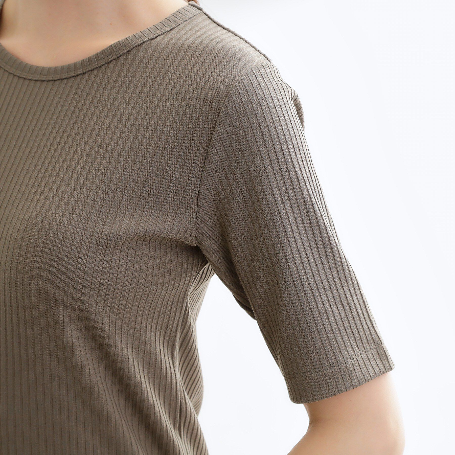 Reflect「【インナーにおすすめ◎】クルーネックストレッチリブトップス」|Tシャツ・カットソー|