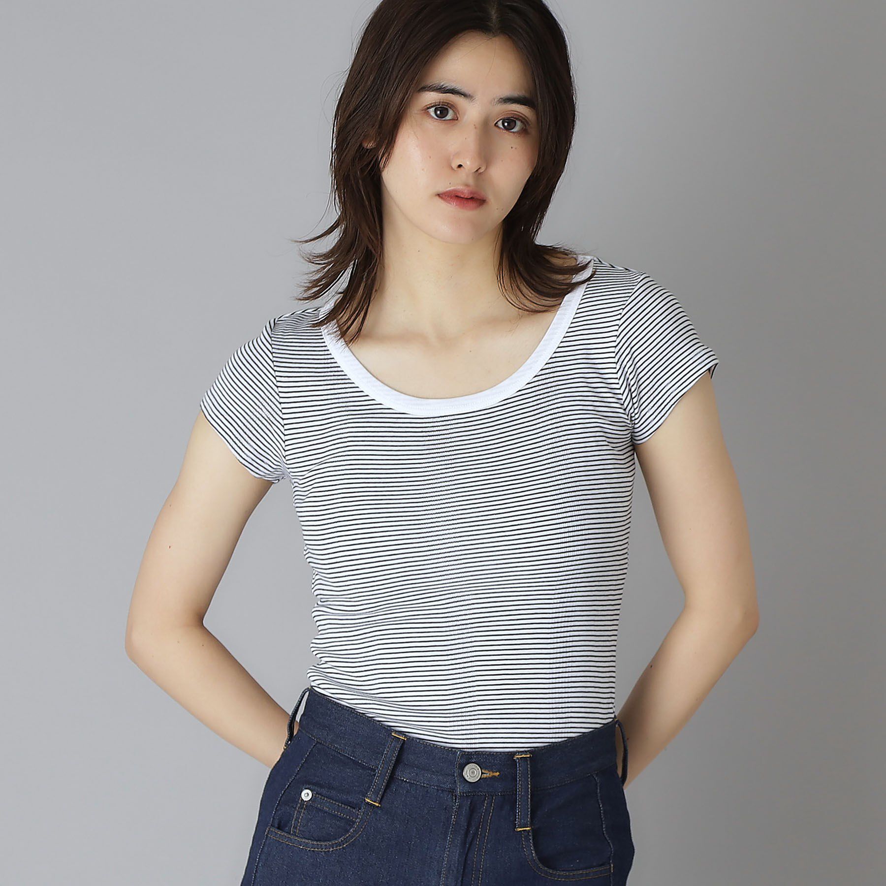 DRESSTERIOR「Robert．P．Miller（ロベルト・ピー・ミラー）パネルリブボーダーUネックTシャツ」|Tシャツ・カットソー|