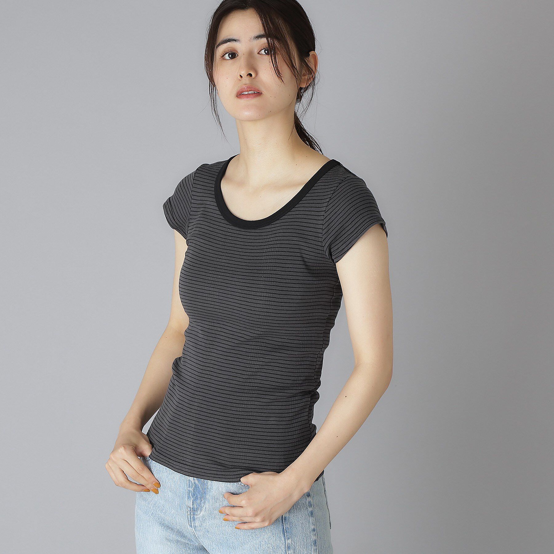 DRESSTERIOR「Robert．P．Miller（ロベルト・ピー・ミラー）パネルリブボーダーUネックTシャツ」|Tシャツ・カットソー|