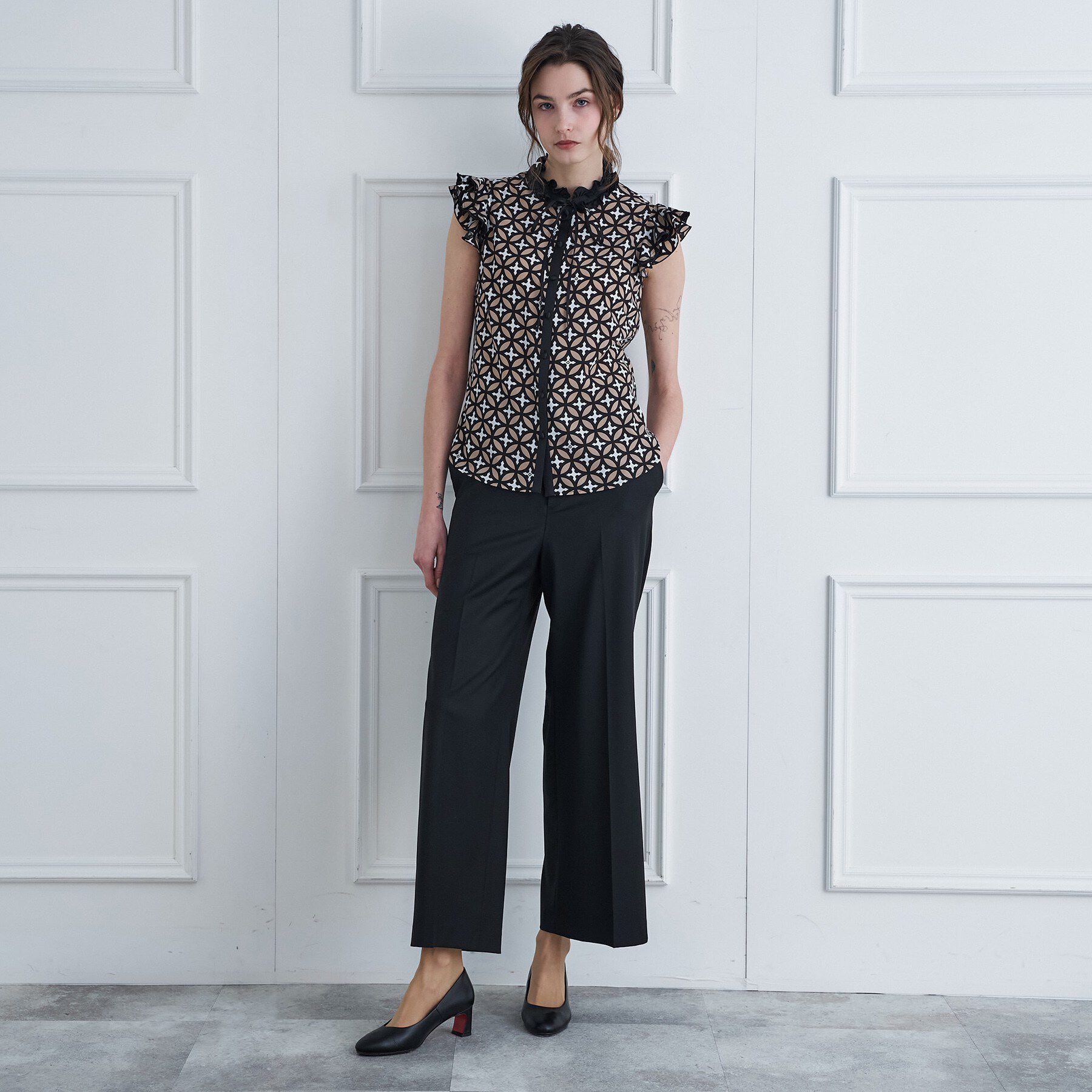 DRESSTERIOR「オーバーラップ ウィングスリーブ ブラウス」|シャツ・ブラウス|