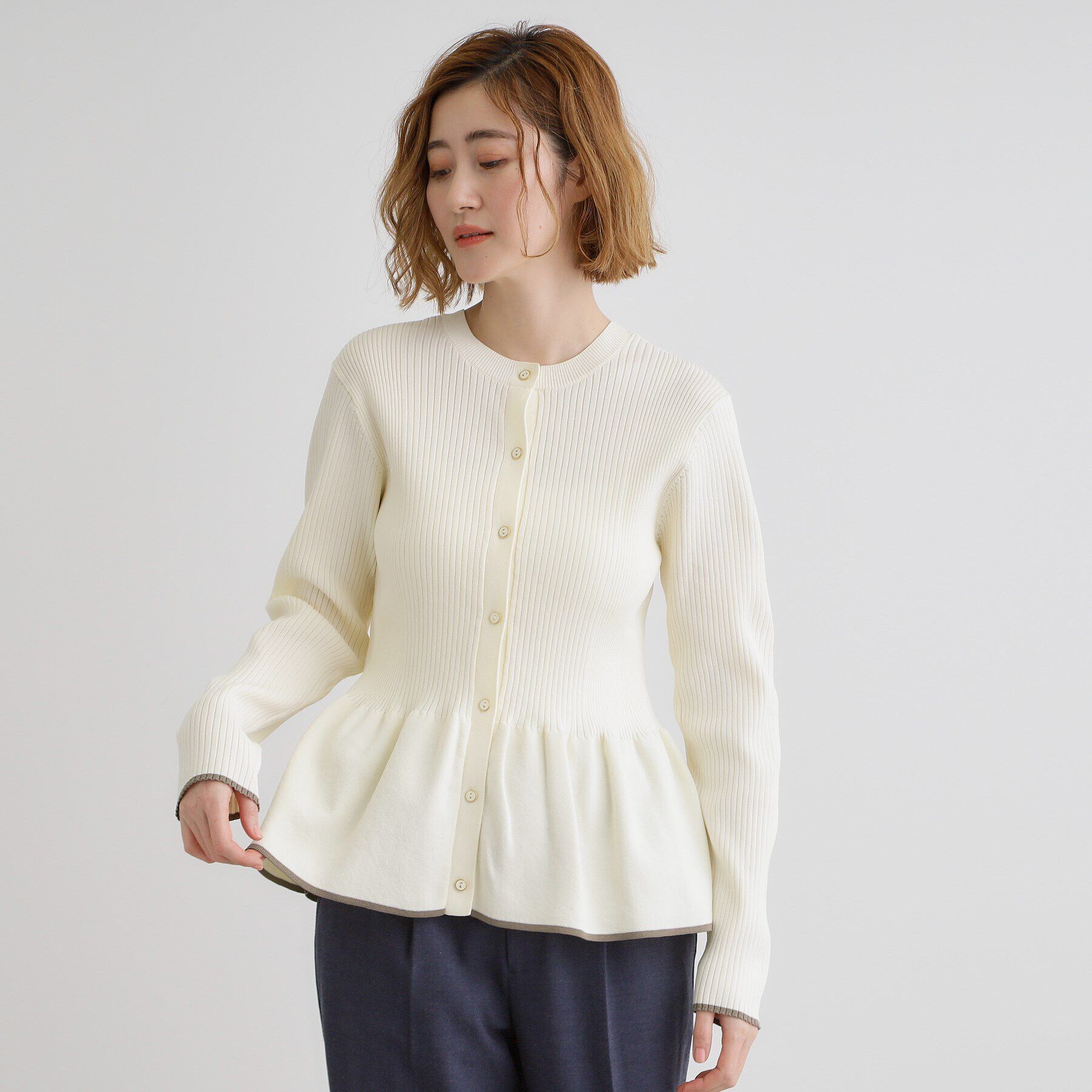 grove「前後2WAYペプラムカーディガン」|ニット・セーター|アイボリー(504)