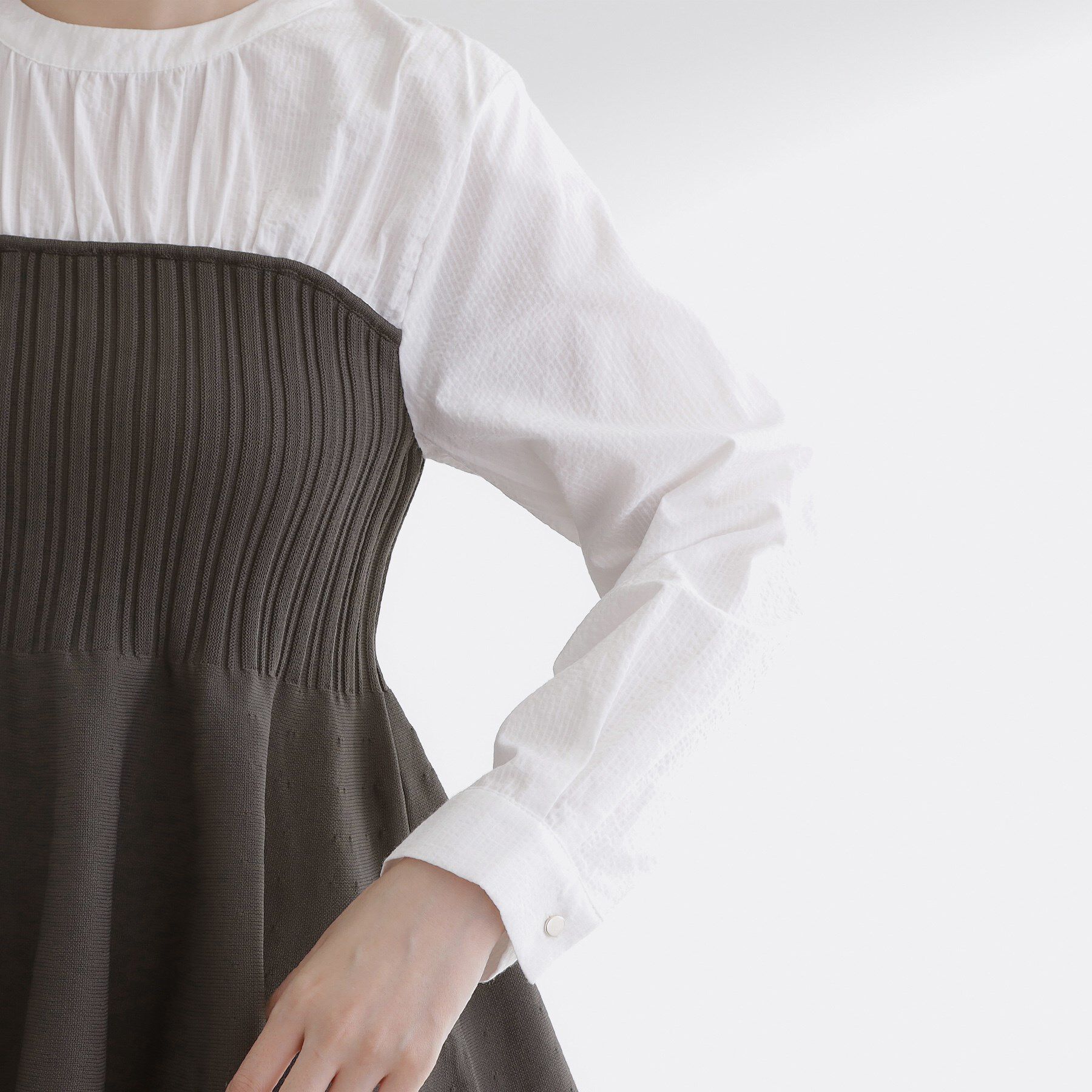 grove「一枚でトレンド完成！体型カバーも叶うニットビスチェドッキングブラウス」|シャツ・ブラウス|