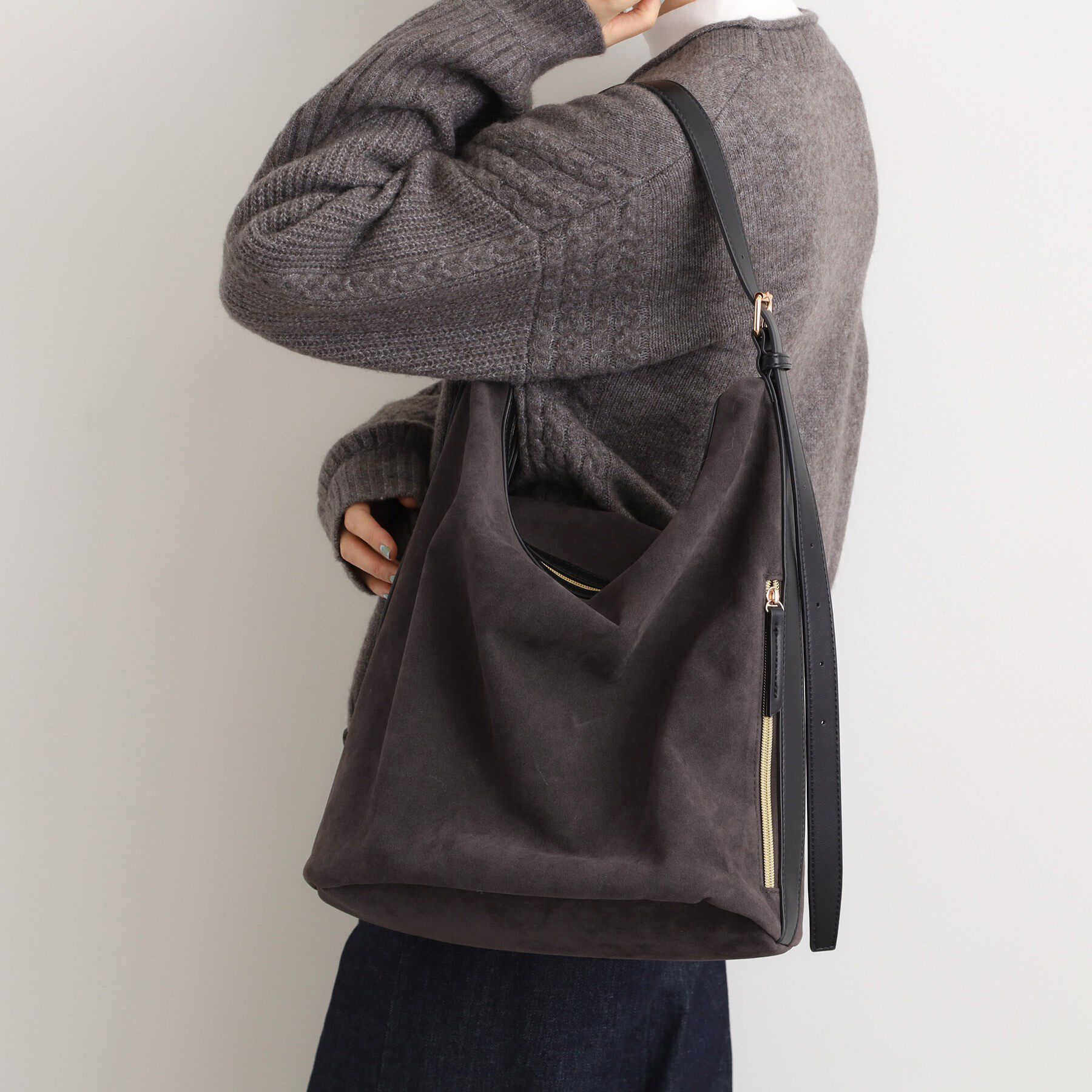 grove「スエード調コンビワンンショルダー」|ショルダー・メッセンジャー|ダークグレー(014