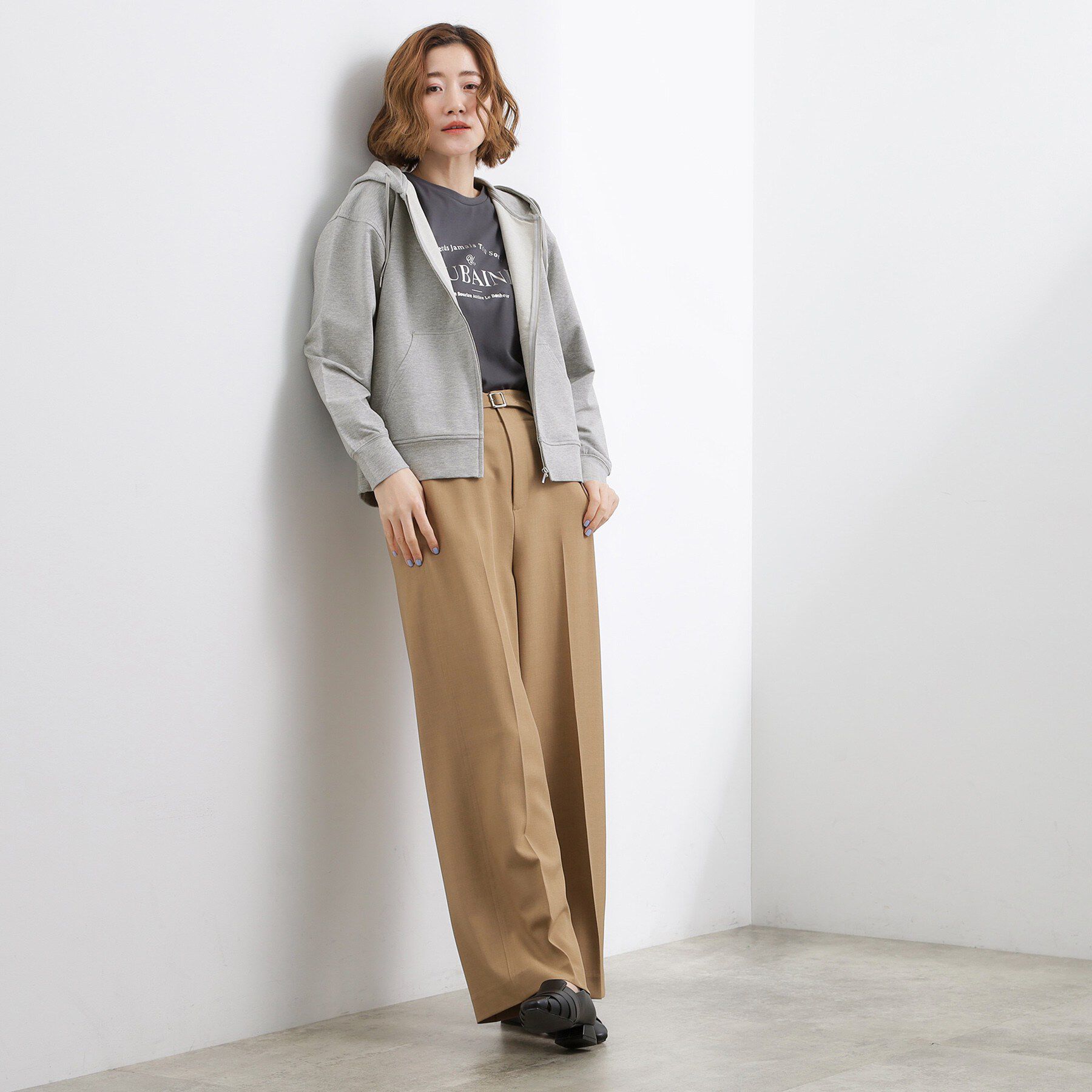 grove「軽やかに羽織れてシーズンレスに活躍！　大人のジップパーカー」|パーカー|