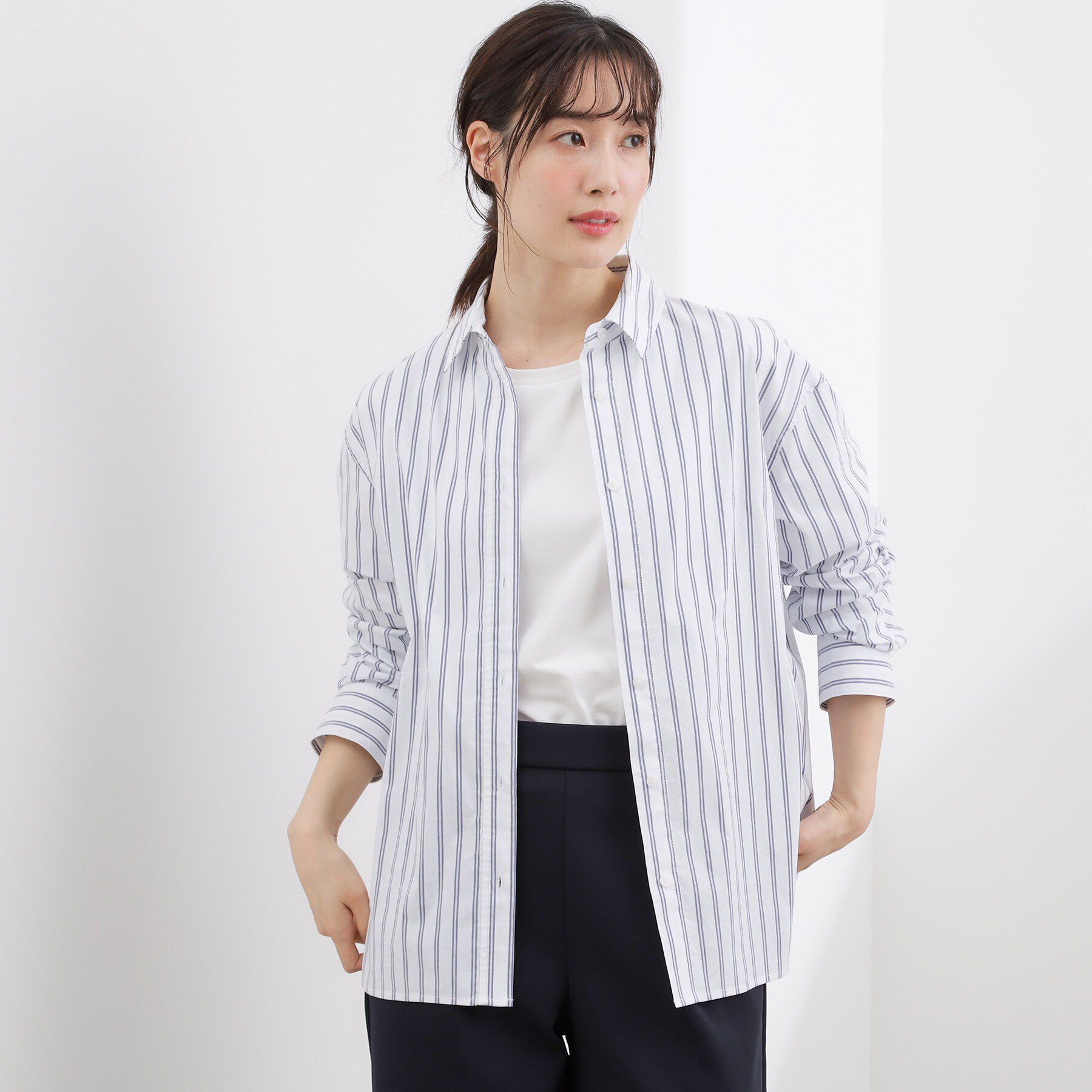 grove「【貴島明日香さん着用】一度着たら手放せない、驚きの伸びを備えたコットンナイロンストレッチシャツ」|シャツ・ブラウス|