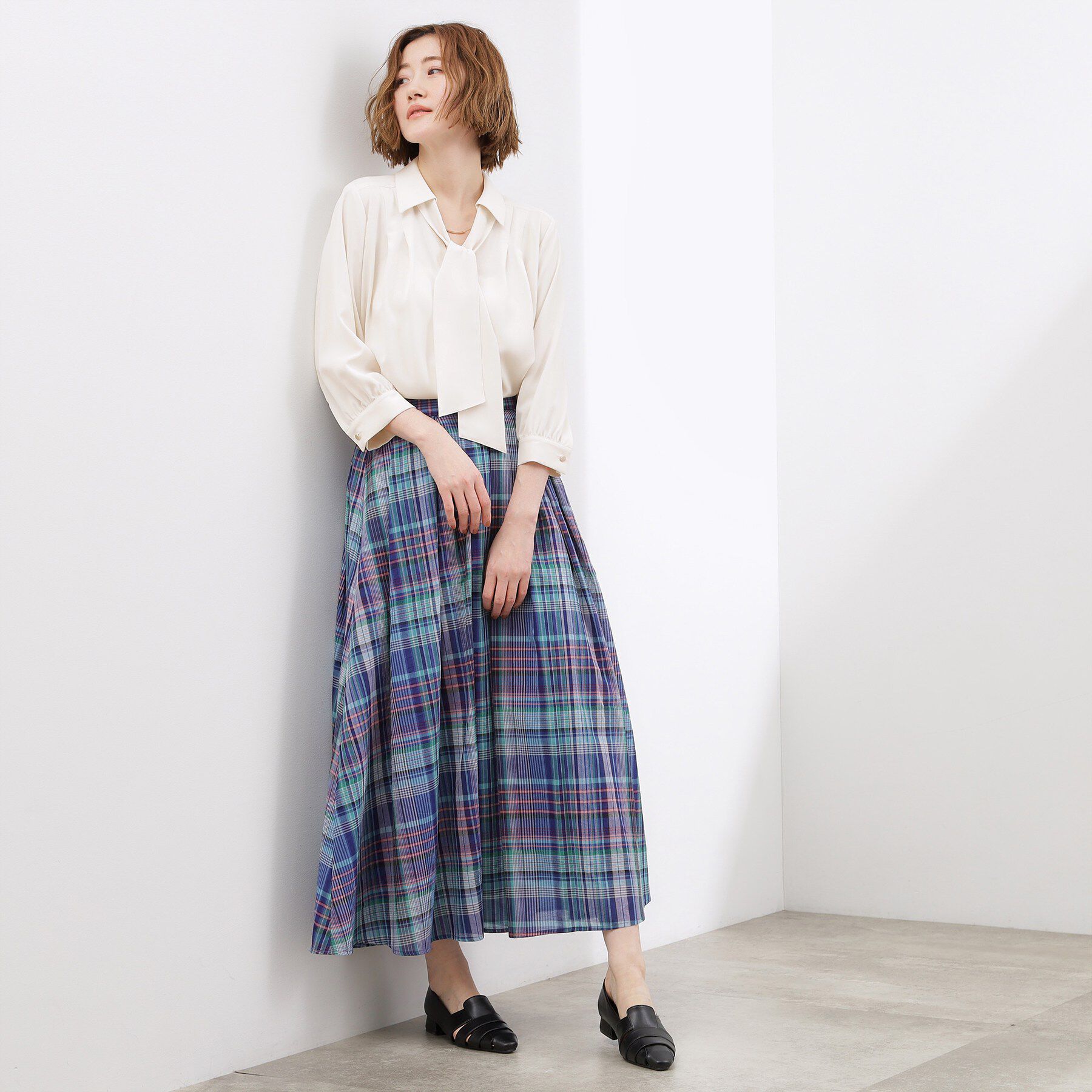 grove「【貴島明日香さん着用・洗える】チャーム付きマルチWAYボウタイブラウス」|シャツ・ブラウス|