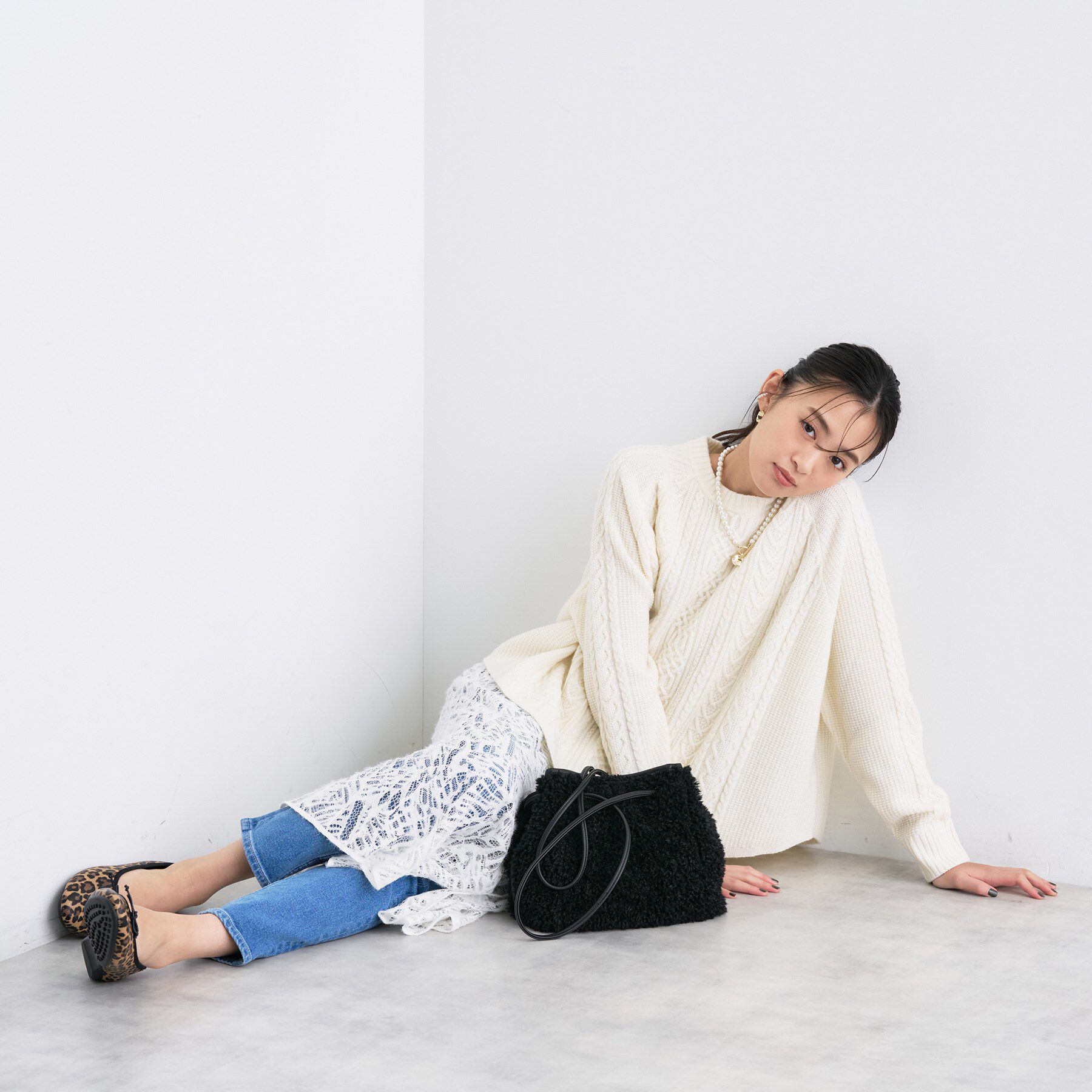 INDIVI「【洗える】ケーブルデザイン ラウンドヘムニット」|ニット・セーター|