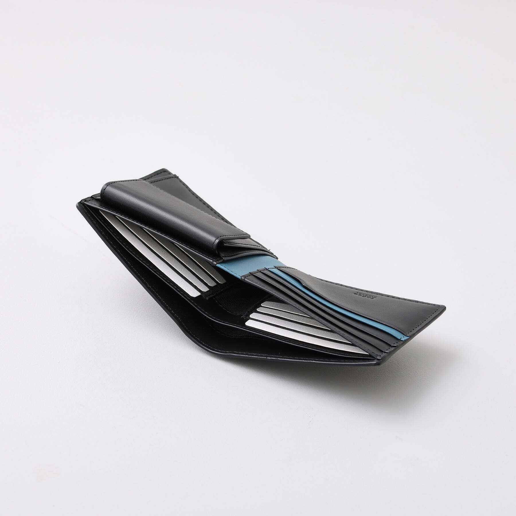 TAKEO KIKUCHI「【リップルグレイン】フォールドエッジ財布」|財布|