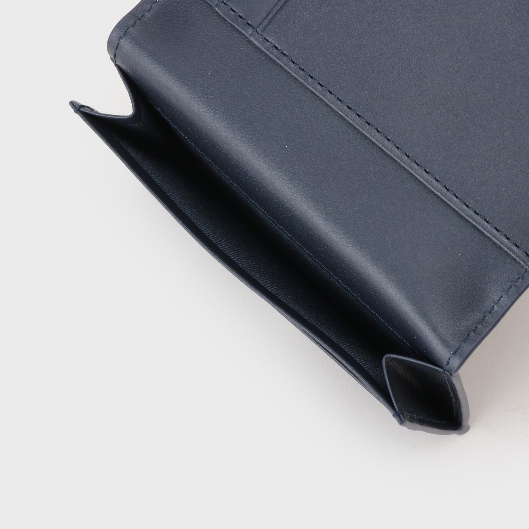 TAKEO KIKUCHI「水シボレザー 名刺入れ」|名刺入れ・カードケース|