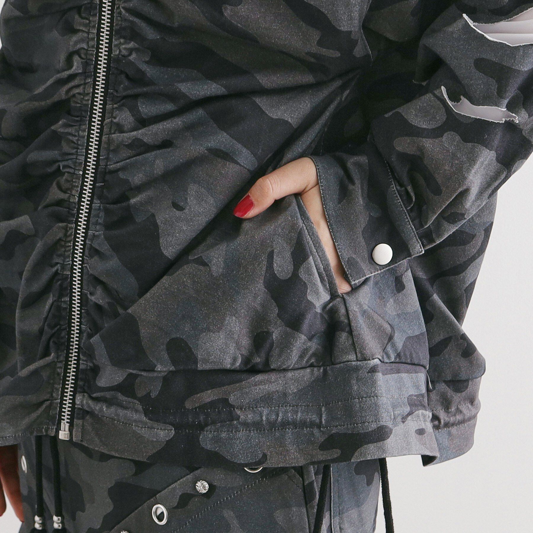 tk.TAKEO KIKUCHI「K&rsquo;PJT by AOI 『Lightweight Parka』」|パーカー|