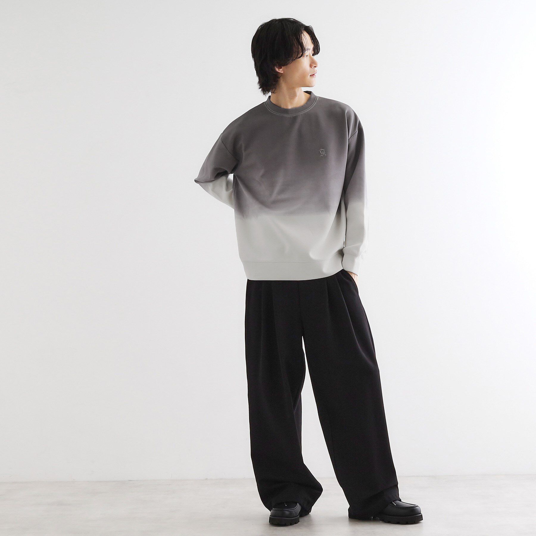 tk.TAKEO KIKUCHI「グラデーションダイ・ダンボールスウェット」|パーカー|