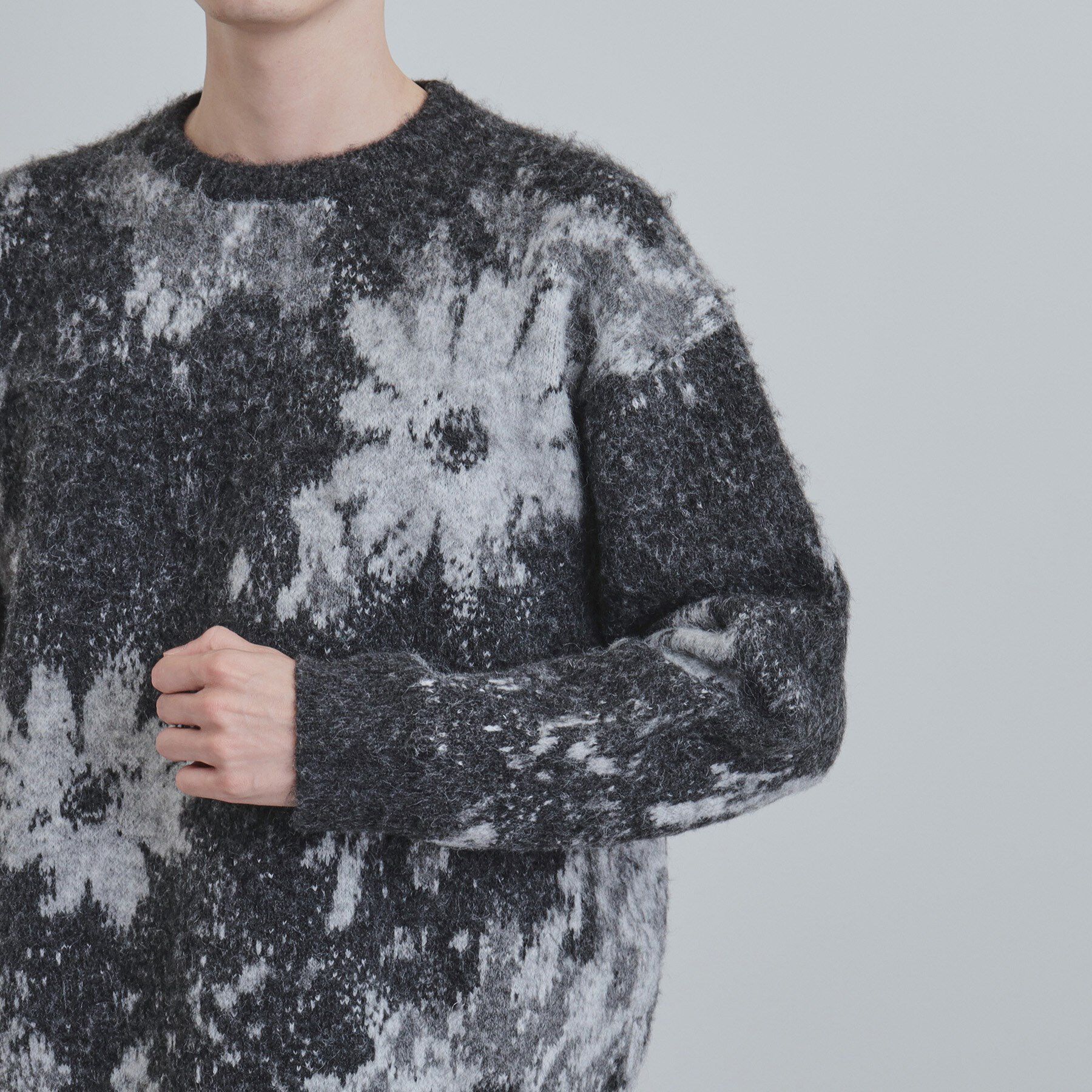 tk.TAKEO KIKUCHI「アブストフラワーシャギーニットプルオーバー」|ニット・セーター|