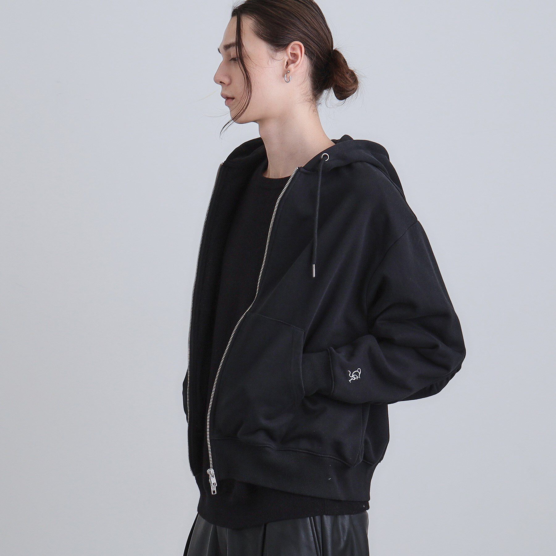 tk.TAKEO KIKUCHI「アームシャーリングジップパーカー」|パーカー|