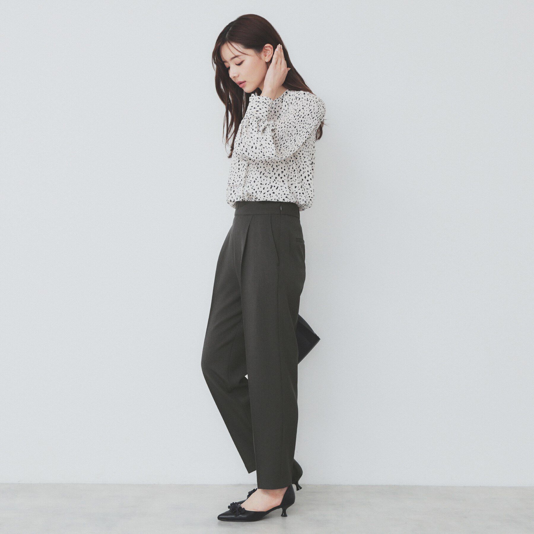 index「サイドバックルストレッチテーパードパンツ【洗濯機可・イージーアイロン・防シワ】」|その他|