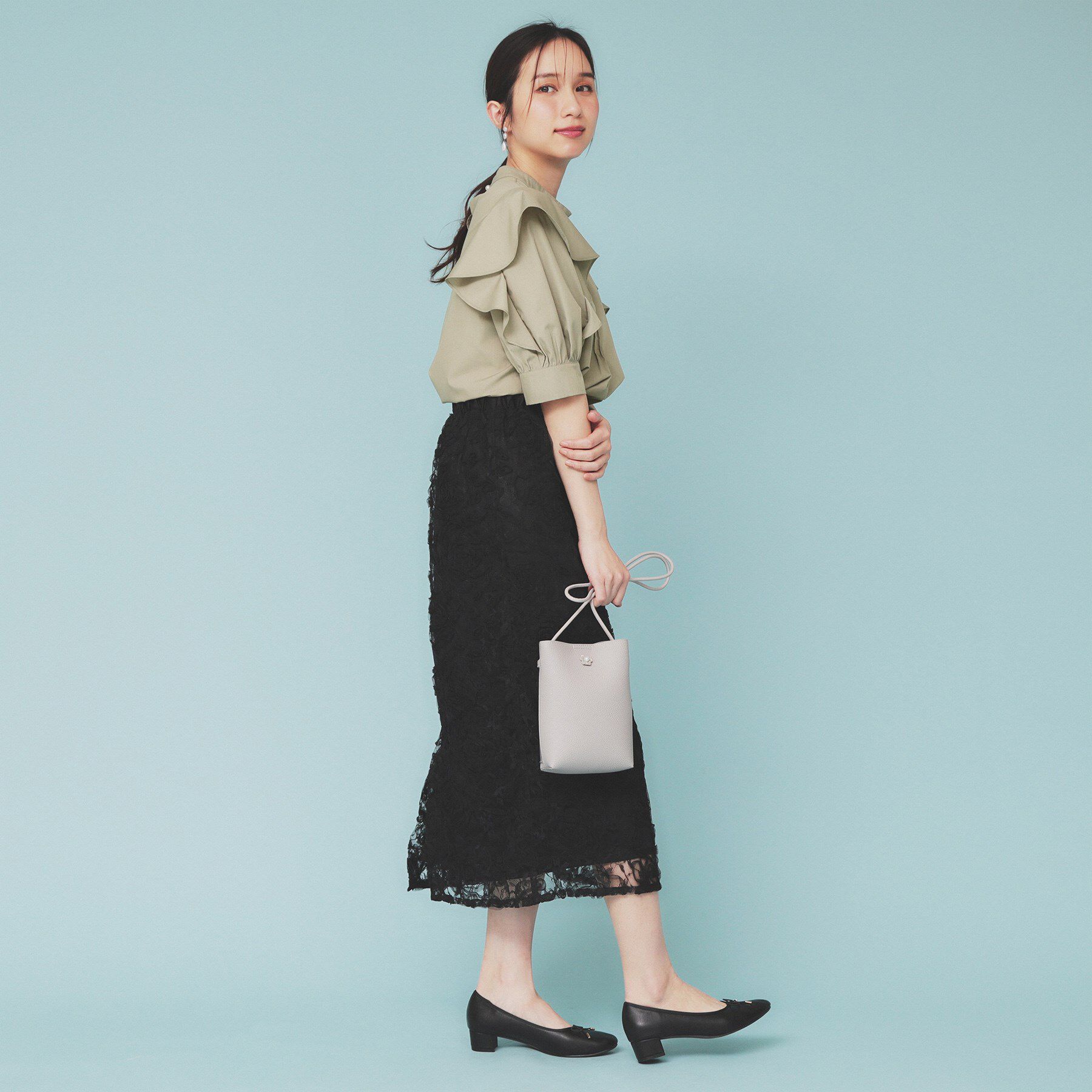 index「ハイネックフリルブラウス【洗濯機洗い可/イージーアイロン】」|シャツ・ブラウス|