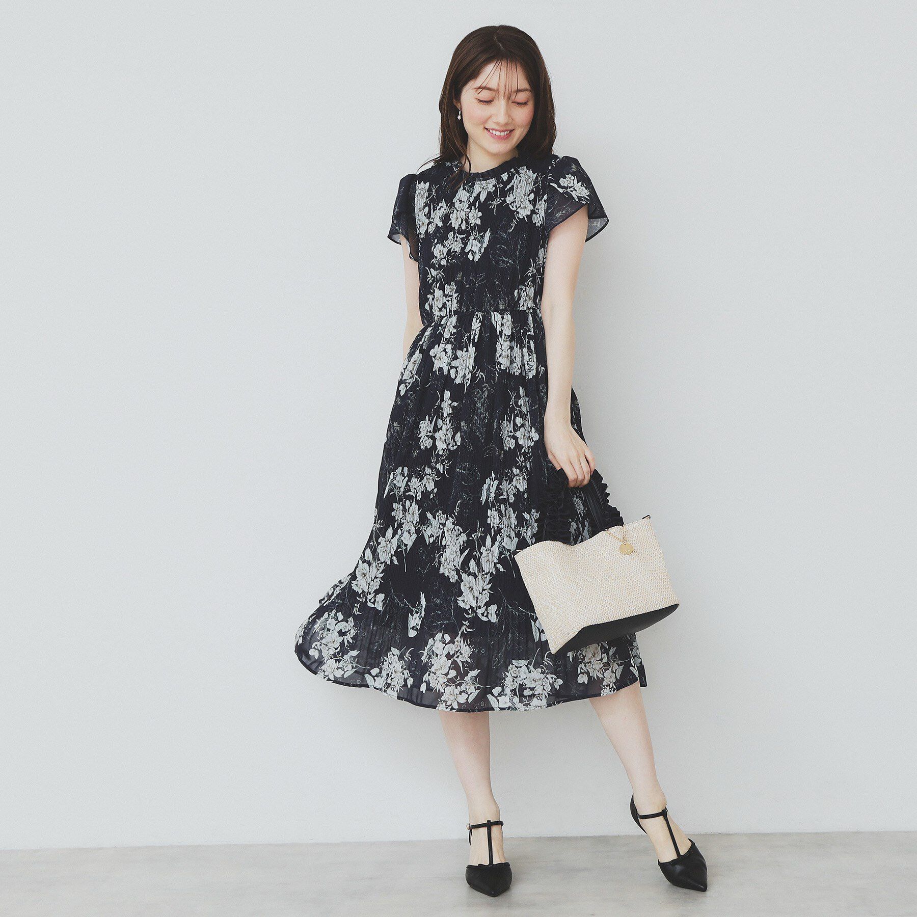 index「マジョリカフレアワンピース【洗濯機洗い可】」|ワンピース|