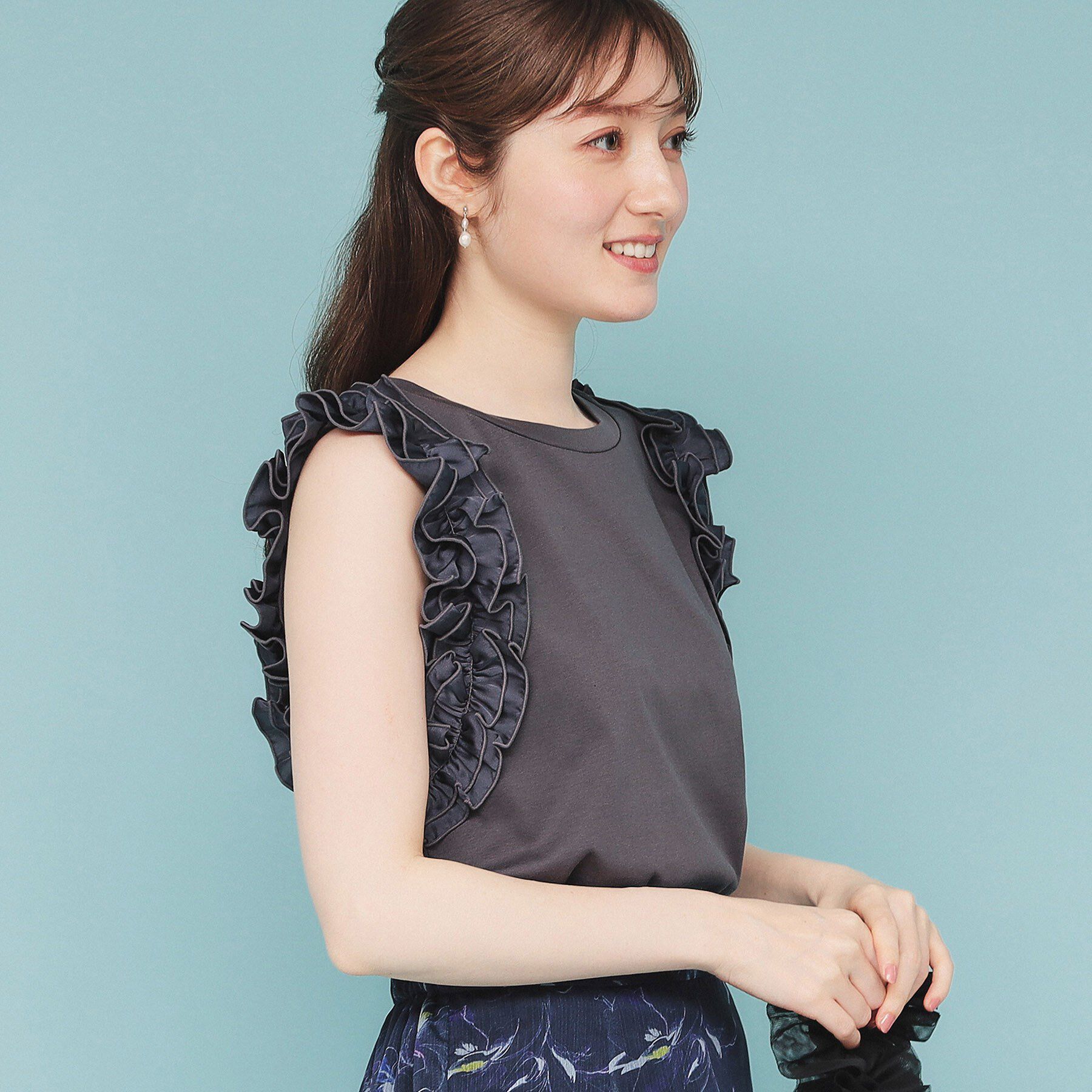 index「《美人百花掲載》フリルドッキングノースリーブトップス【接触冷感/UVケア/洗濯機洗い可】」|Tシャツ・カットソー|