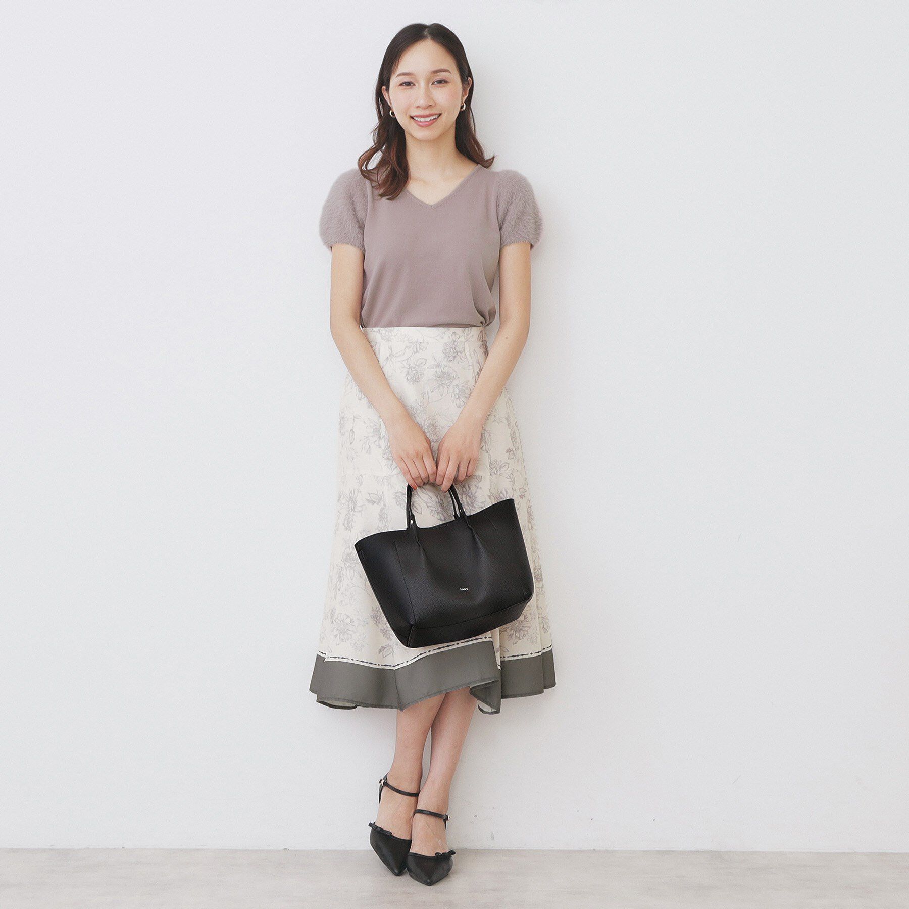 index「《6色展開》フェザーパフスリーブVネックニット【洗濯機洗い可】」|ニット・セーター|