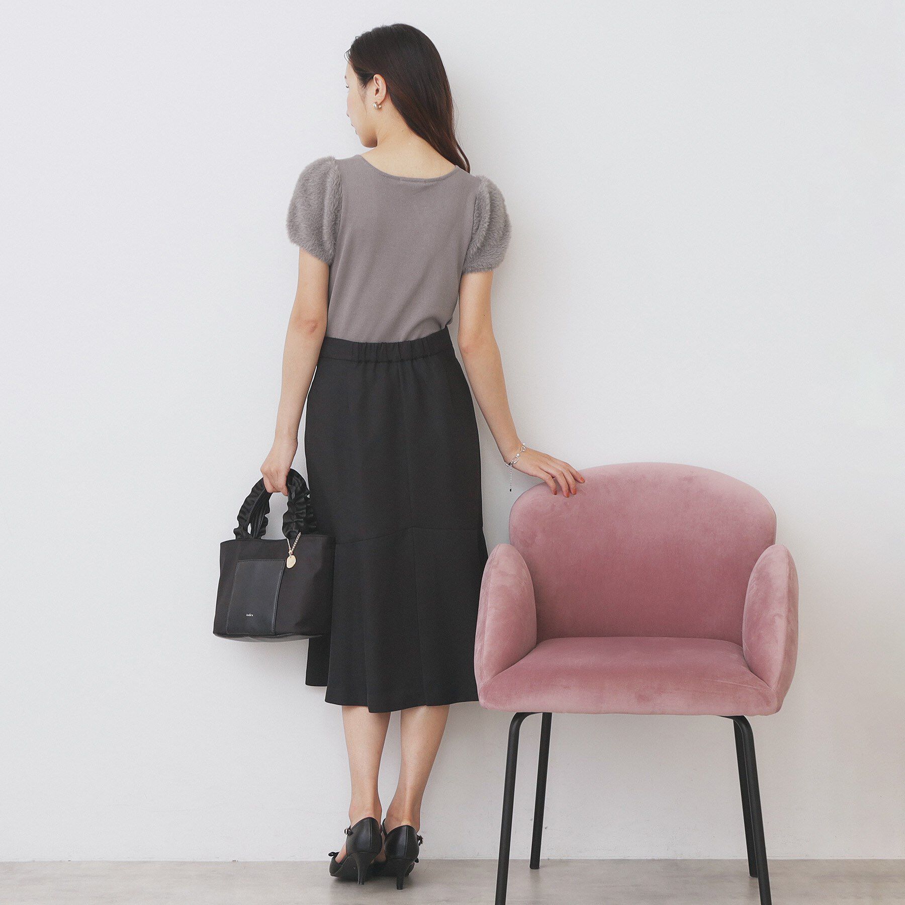 index「《6色展開》フェザーパフスリーブVネックニット【洗濯機洗い可】」|ニット・セーター|