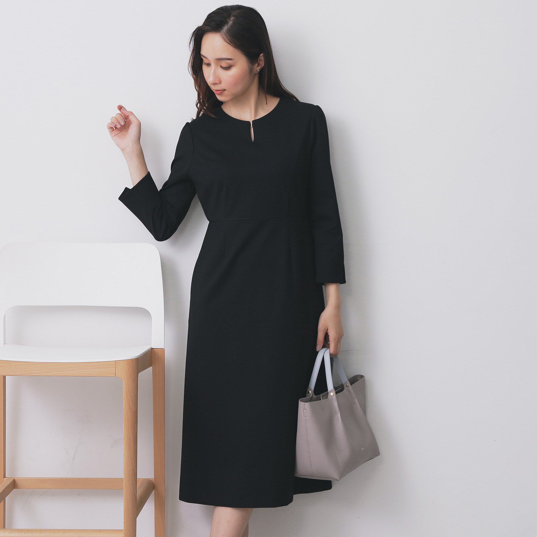 index「ストレッチキーネックワンピース【洗濯機OK/イージーアイロン】」|ワンピース|ブラック(019)