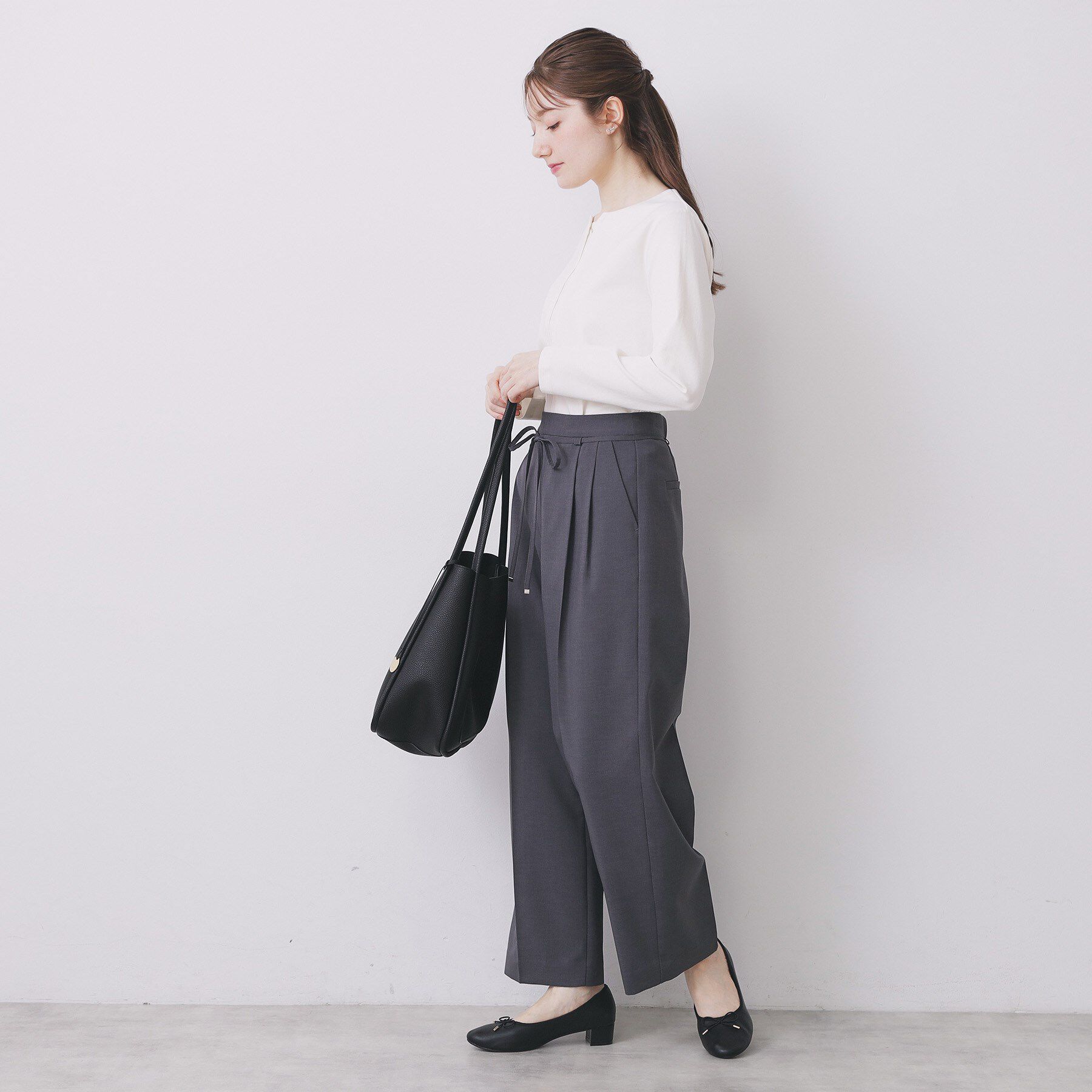 index「フロントタックモチーフポンチトップス【洗濯機OK】」|Tシャツ・カットソー|