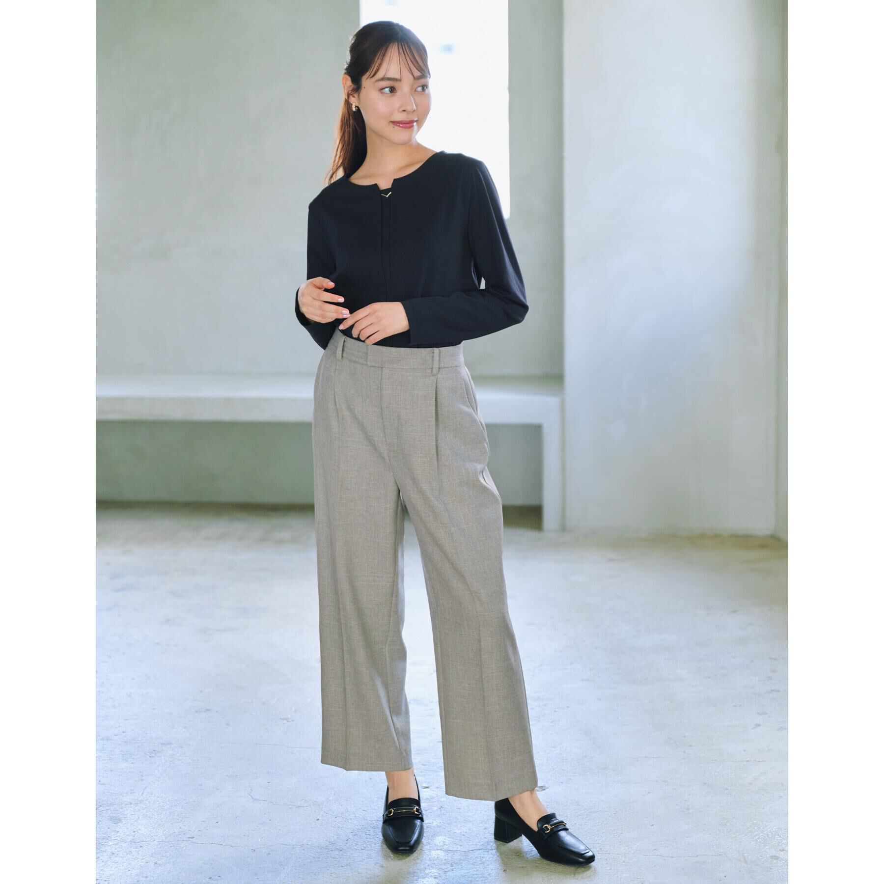 index「フロントタックモチーフポンチトップス【洗濯機OK】」|Tシャツ・カットソー|