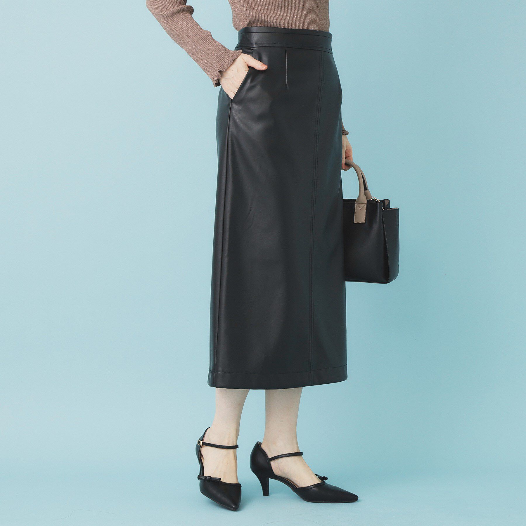 index「レザー調ストレッチAラインロングスカート【洗える】」|スカート|