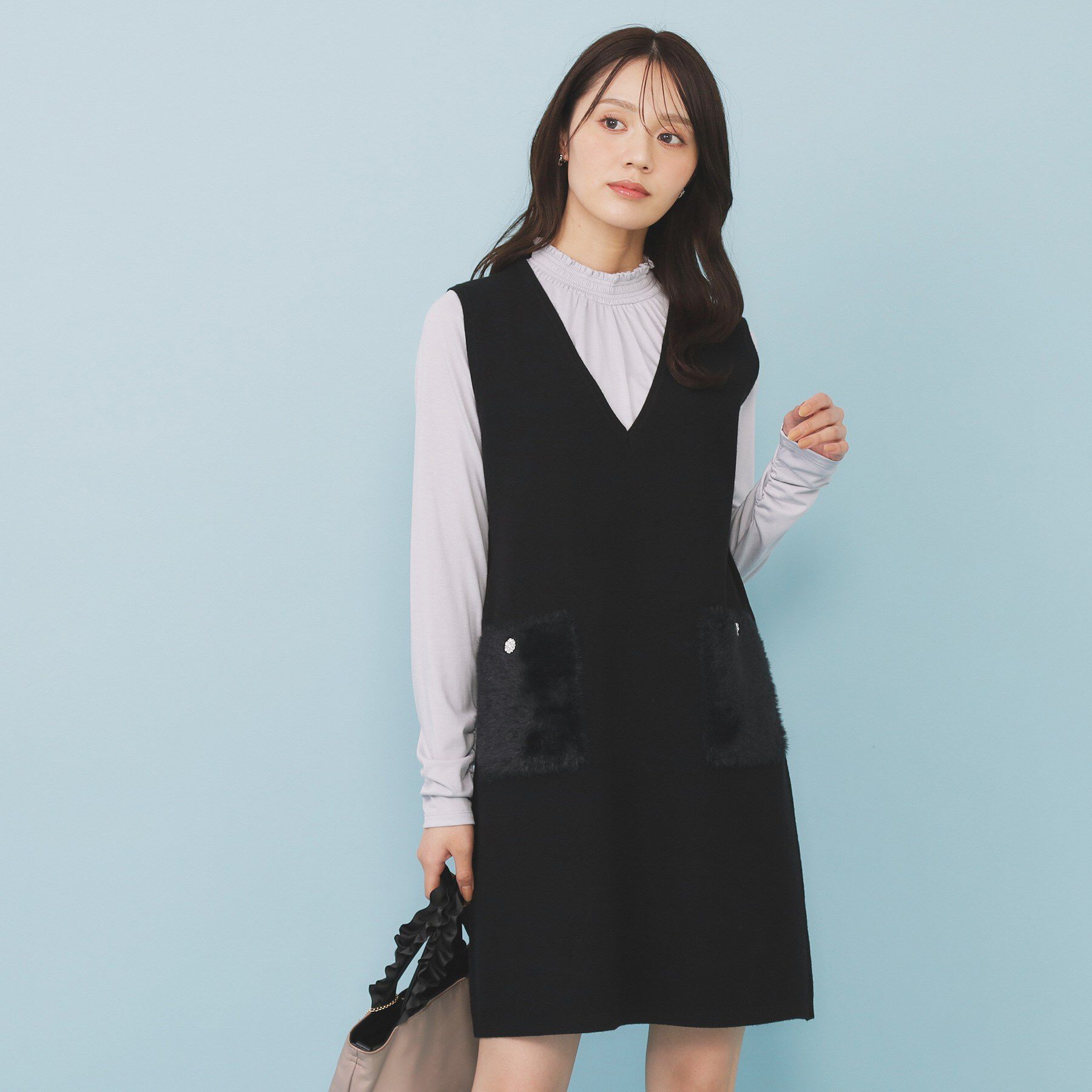 index「ファーポケットニットジャンスカ【洗濯機OK】」|ワンピース|ブラック(019)