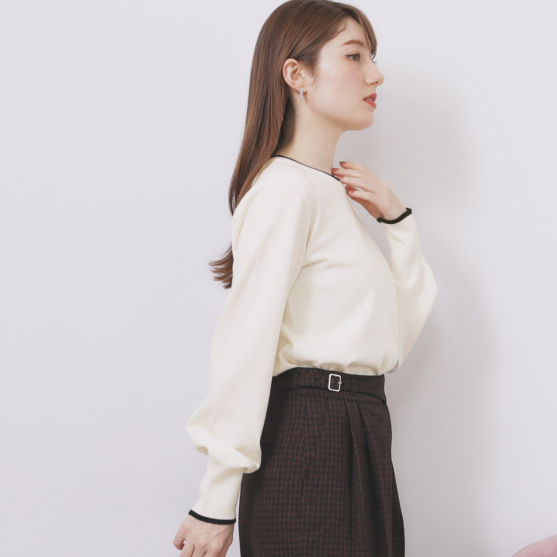 index「ゴールドパーツ付きバイカラークルーネックニット【洗濯機OK】」|ニット・セーター|