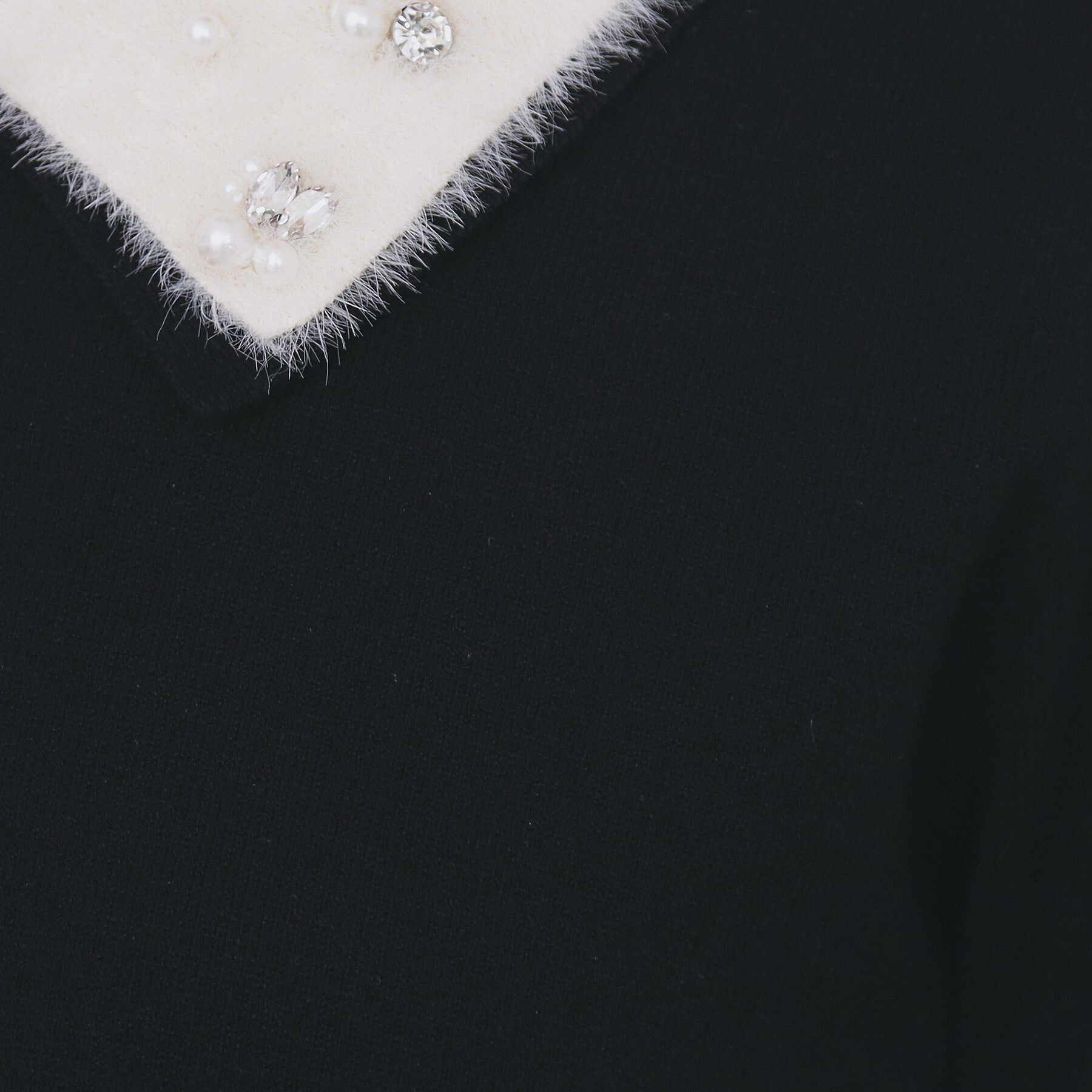 index「ダブルビジューフェザー衿付きニット【洗濯機OK】」|ニット・セーター|