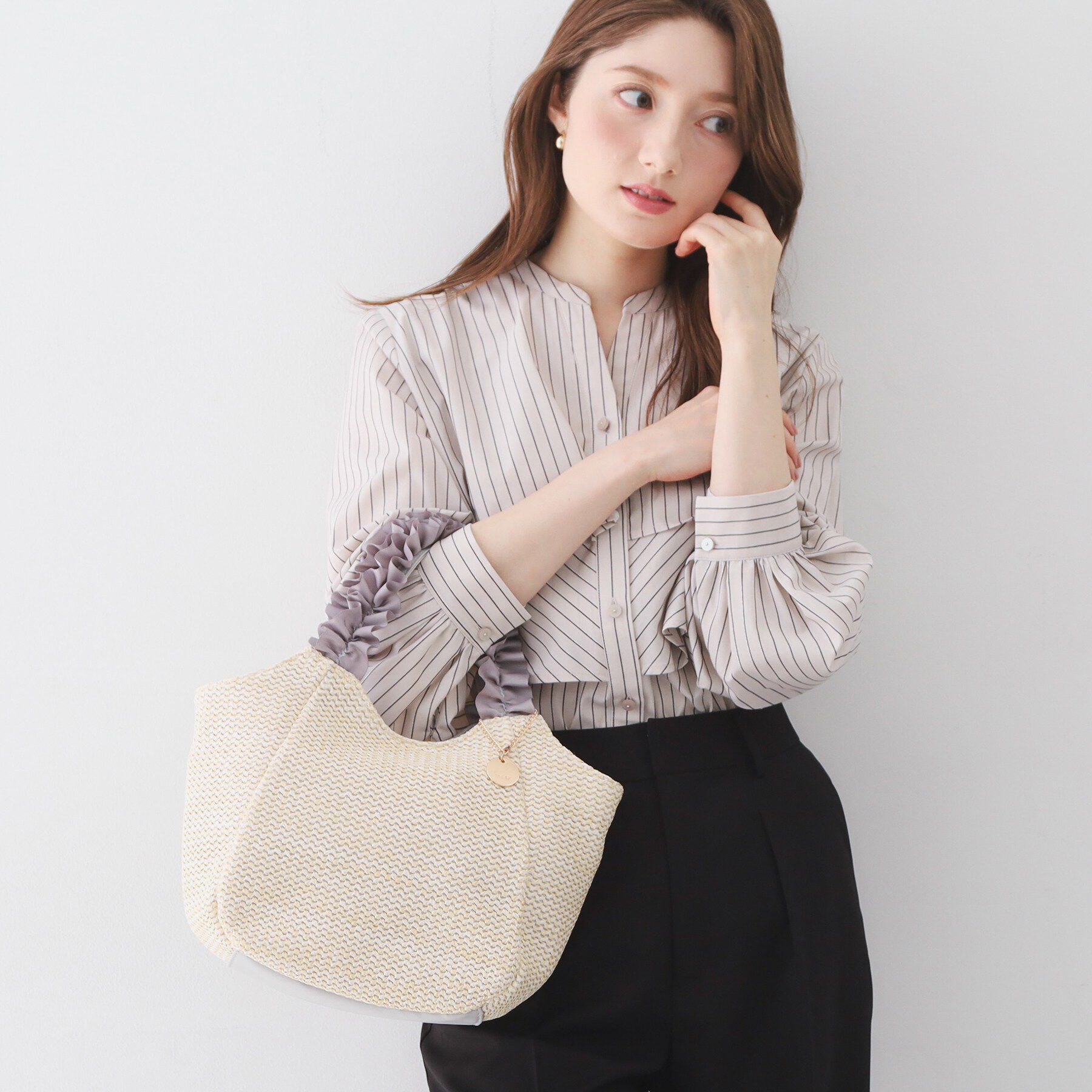 index「2WAYフリルハンドルPPミドルトート」|トートバッグ|ライトグレー(011