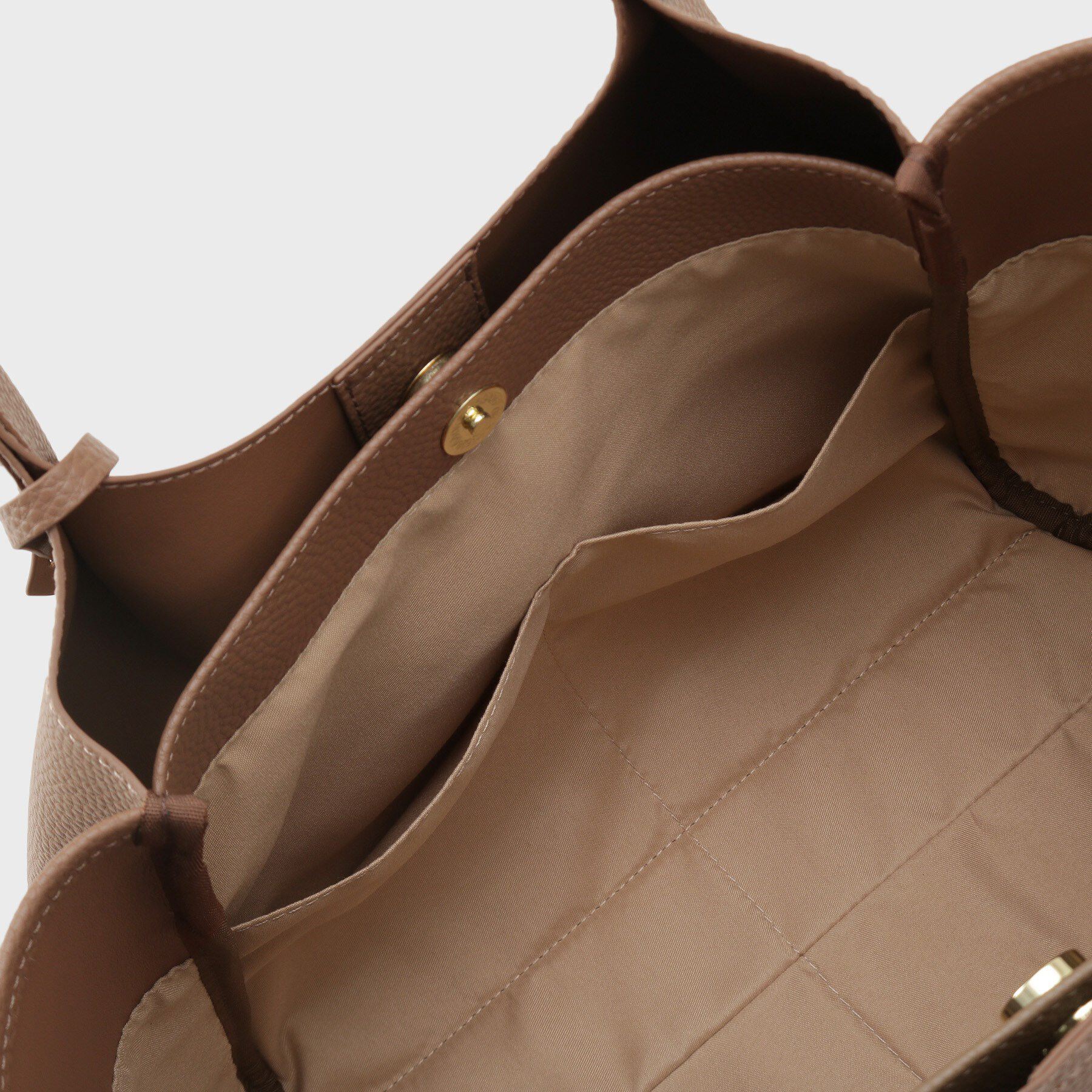 OPAQUE.CLIP「【軽量/多ポケット】ワイドマチ付きシュリンクトートバッグ」|トートバッグ|