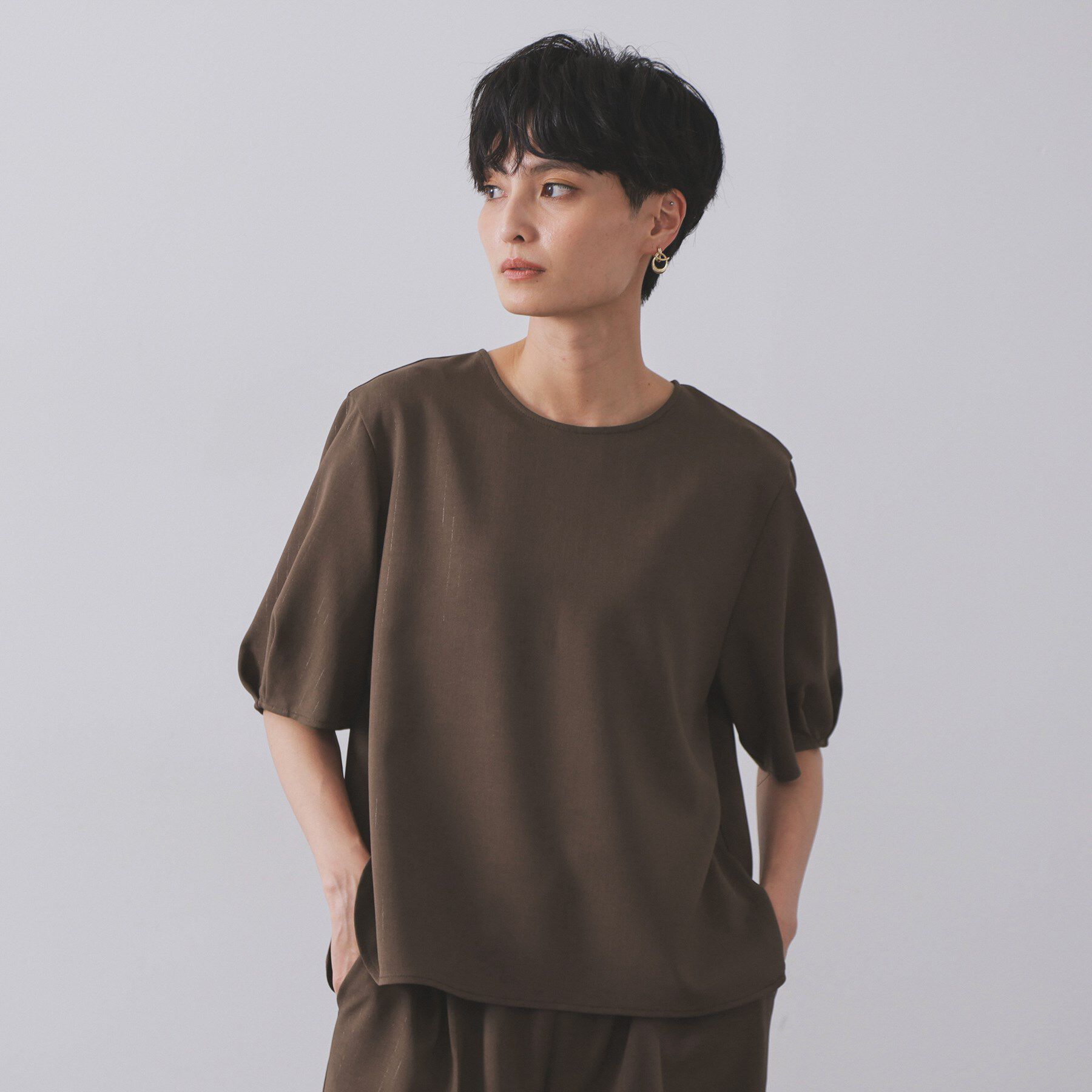 OPAQUE.CLIP「ラメストライプタックスリーブブラウス/セットアップ可【洗濯機洗い可/防シワ/吸水速乾】」|シャツ・ブラウス|