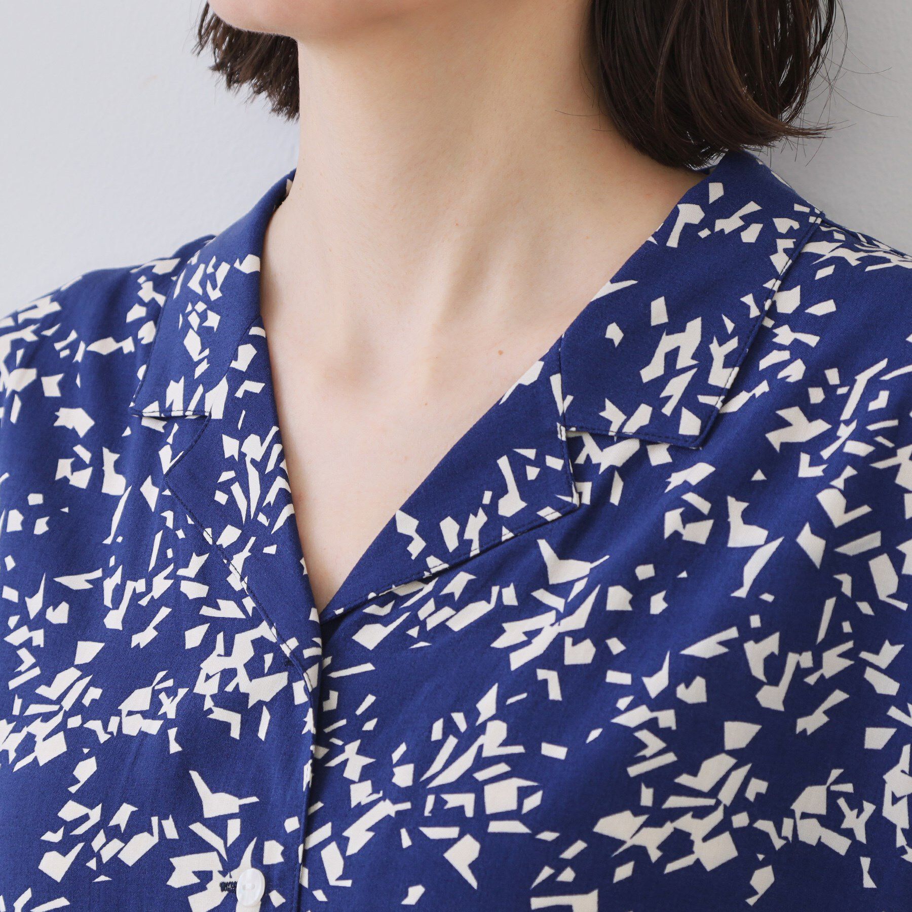 OPAQUE.CLIP「幾何柄プリントシャツ/セットアップ対応【洗える】」|シャツ・ブラウス|