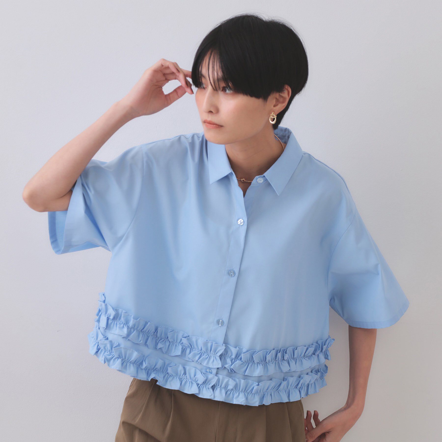 OPAQUE.CLIP「裾フリルシャツ【洗濯機洗い可】」|シャツ・ブラウス|ブルー(091)