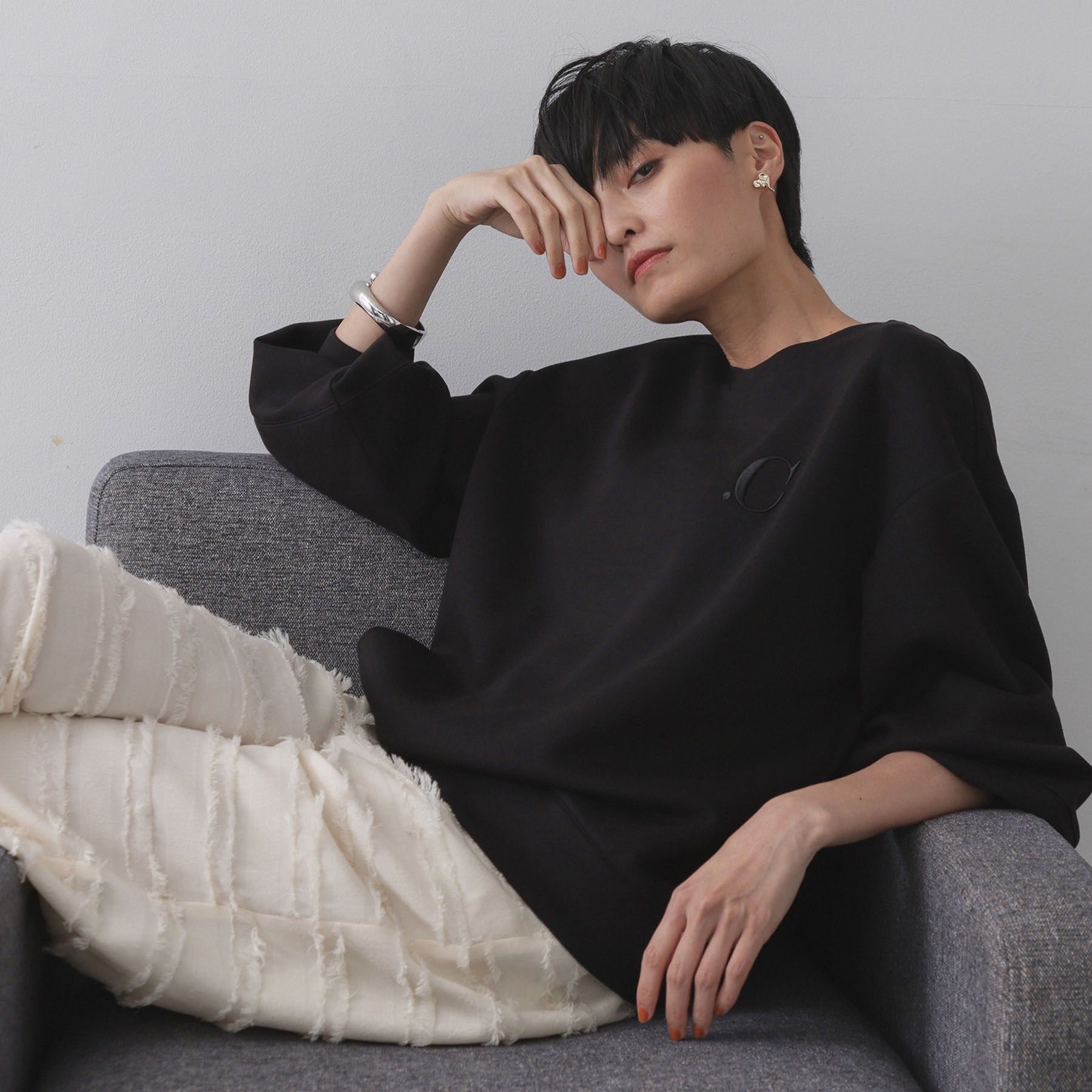 OPAQUE.CLIP「ワンポイント刺繍ダンボールトップス【UVケア/洗濯機洗い可】」|Tシャツ・カットソー|ブラック(019)